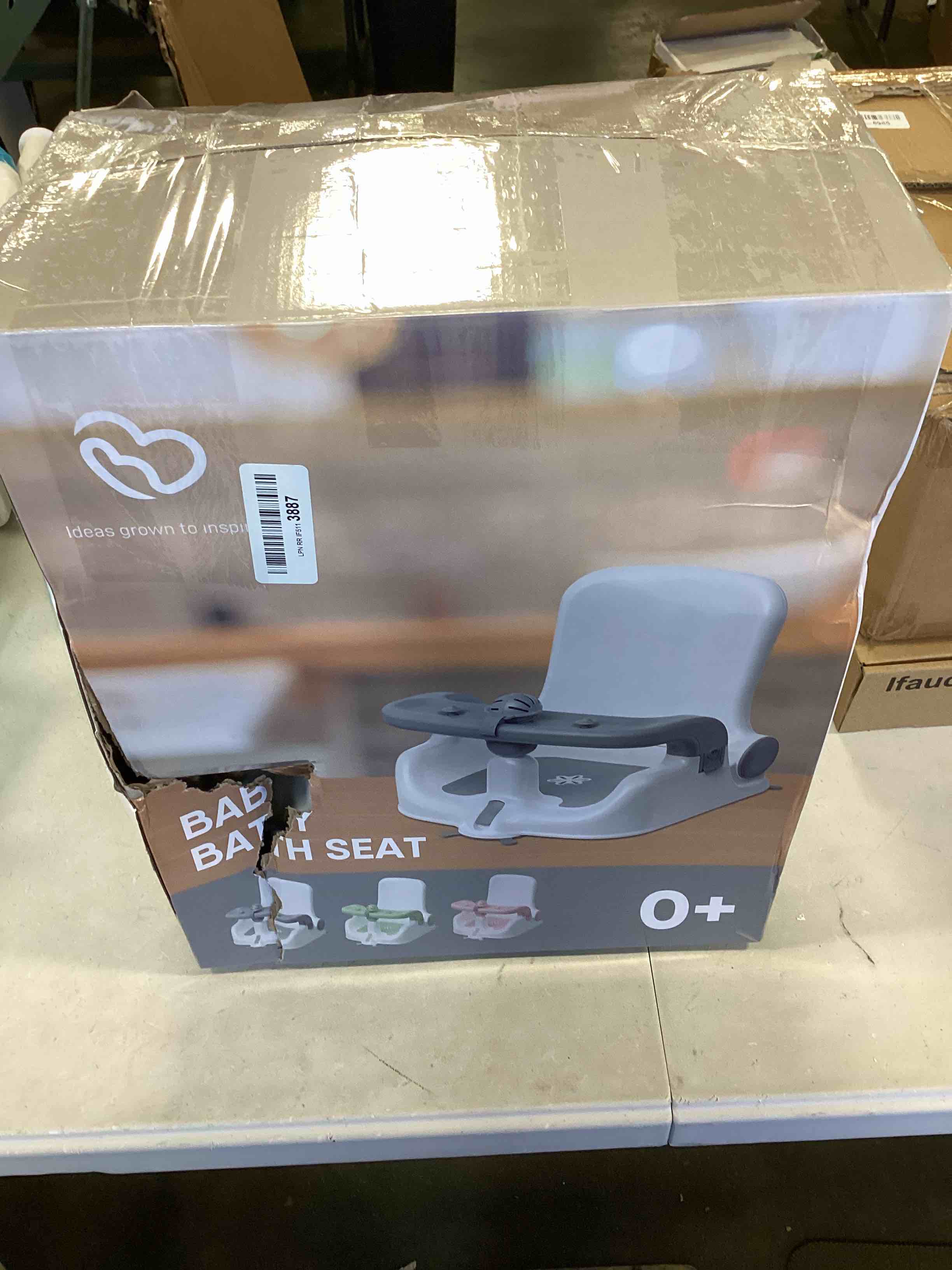 https://s3.amazonaws.com/lotting-images-prod/bidfta/BLU5735735_1713450781387.jpeg