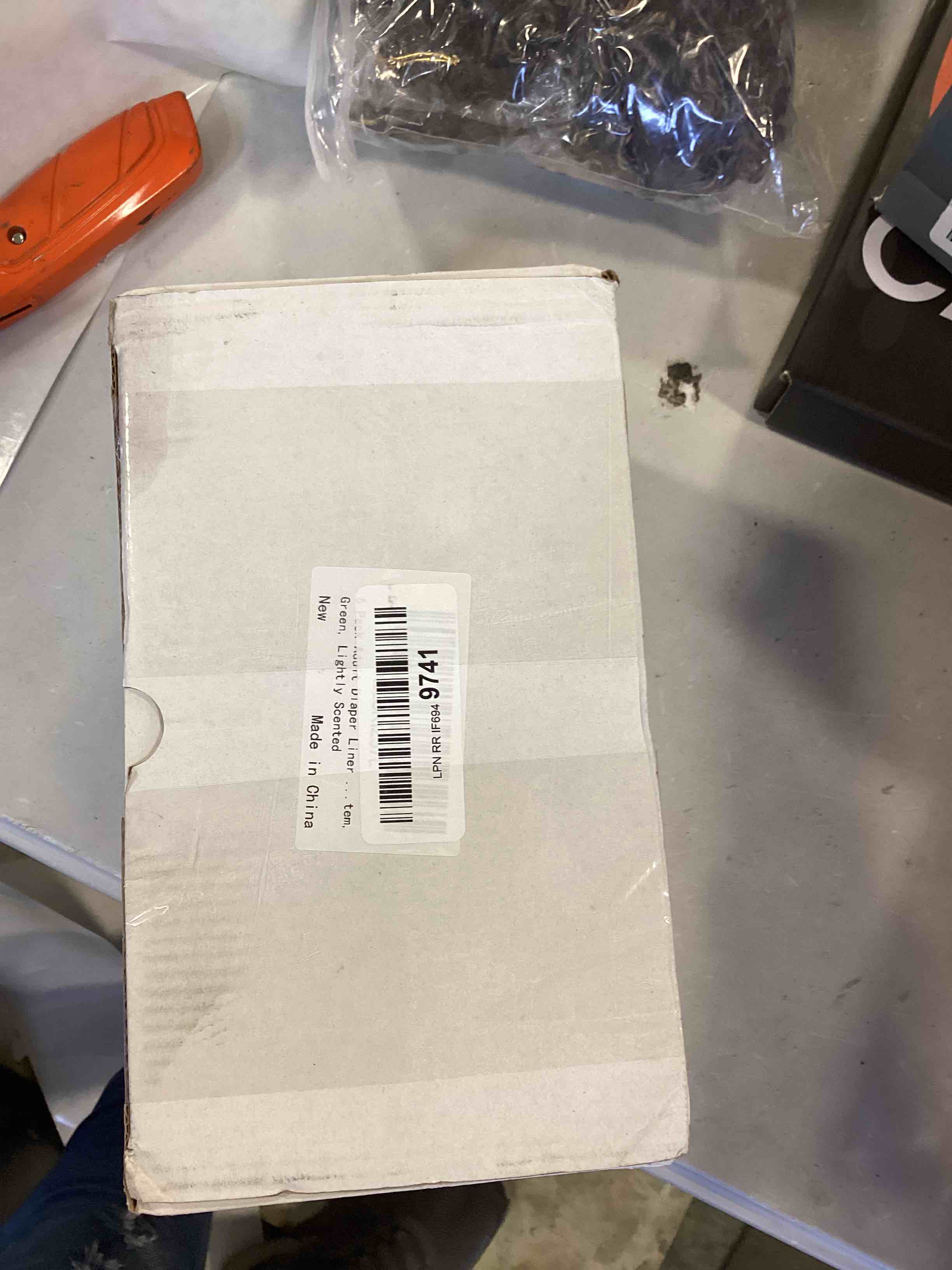 https://s3.amazonaws.com/lotting-images-prod/bidfta/BLU5735740_1713451478149.jpeg