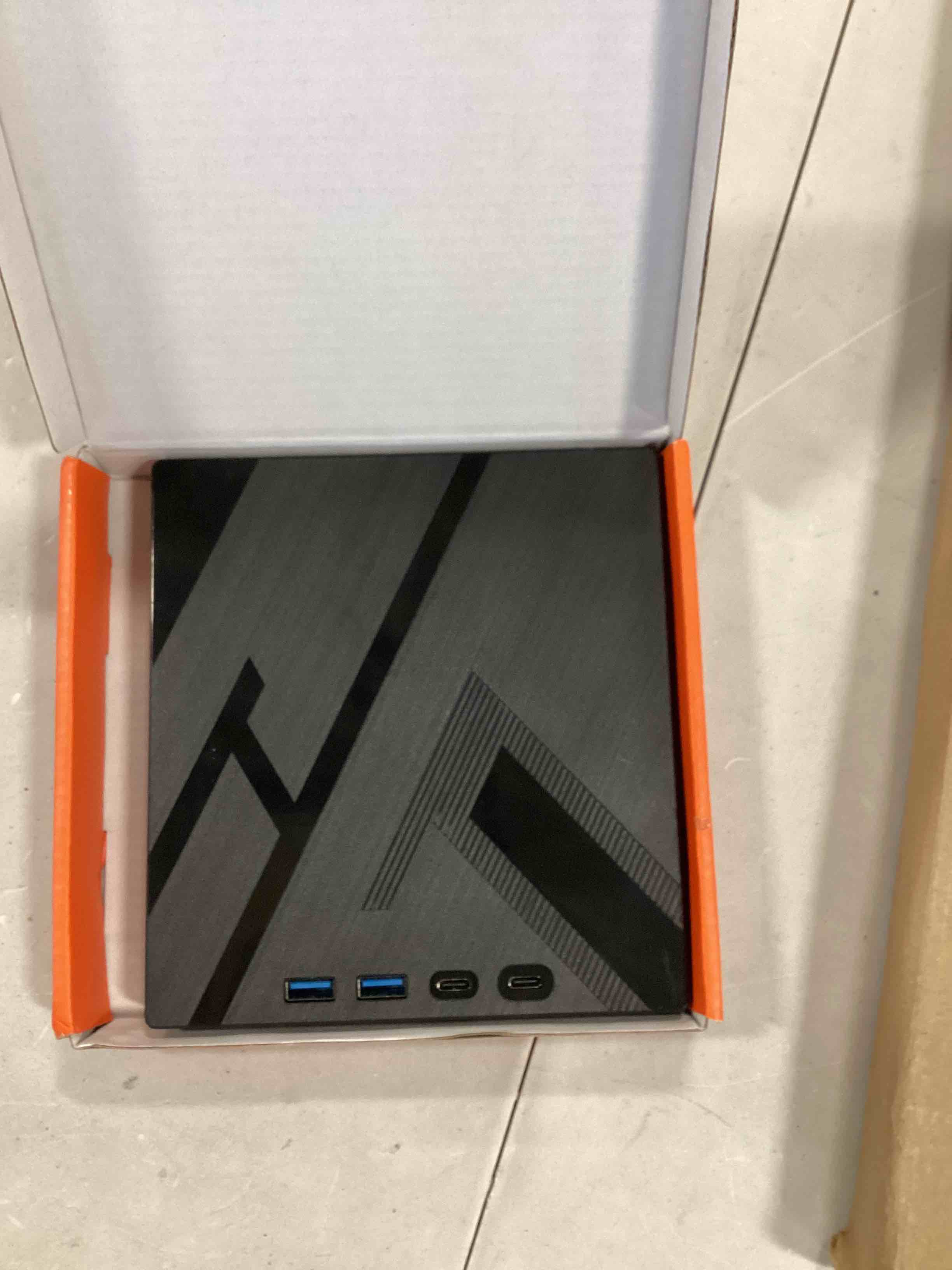 https://s3.amazonaws.com/lotting-images-prod/bidfta/BLU5735951_1713532390687.jpeg