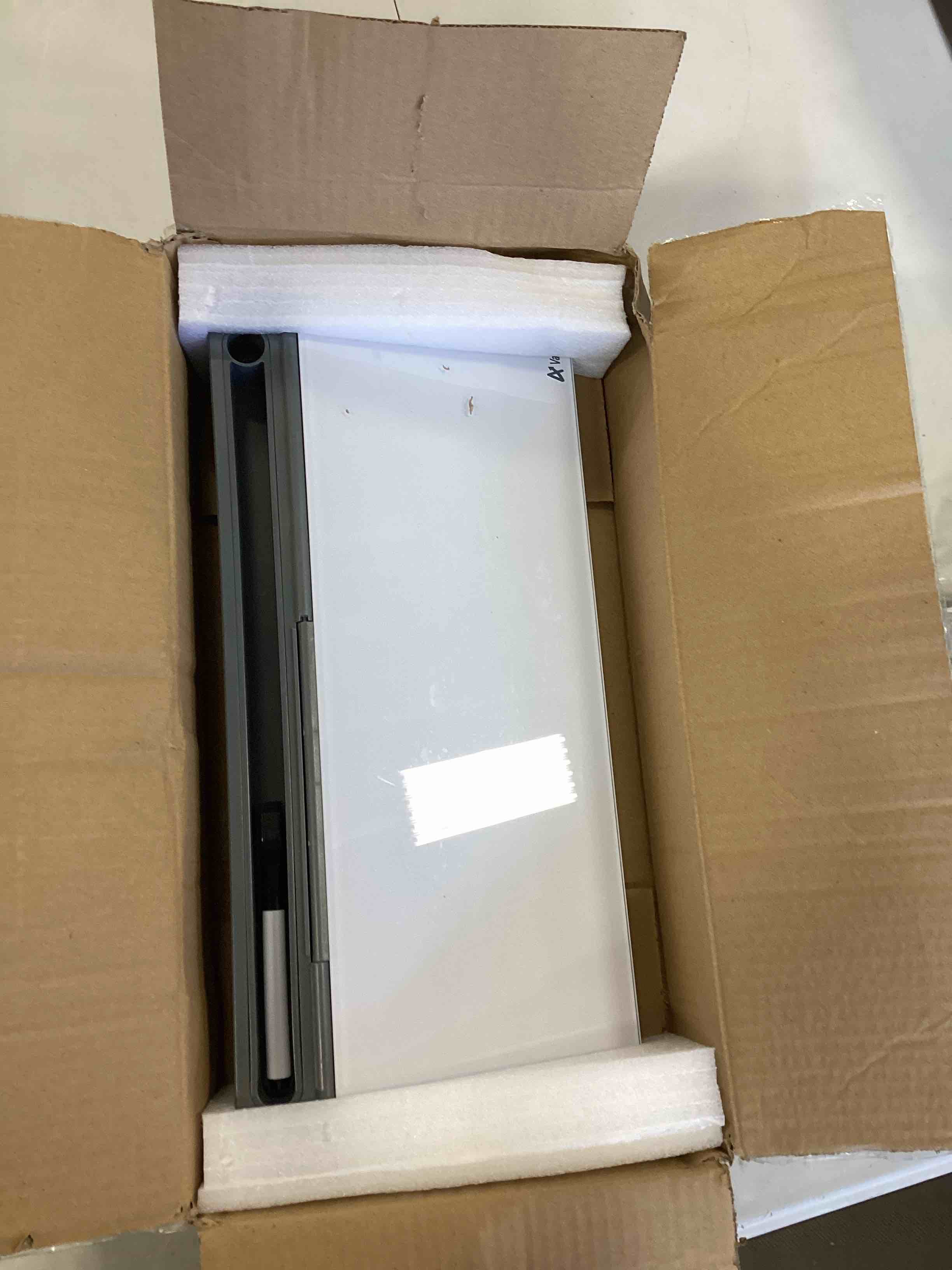 https://s3.amazonaws.com/lotting-images-prod/bidfta/BLU5736352_1713815757971.jpeg