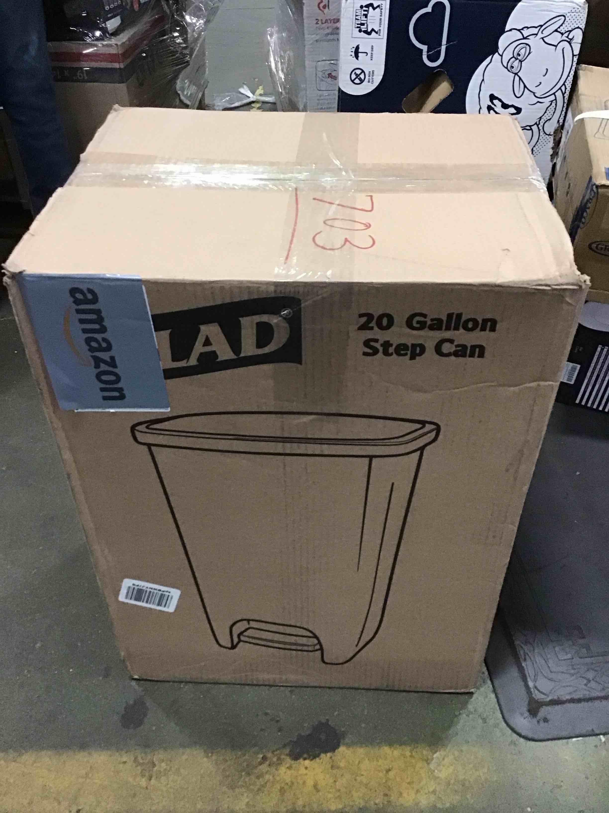 https://s3.amazonaws.com/lotting-images-prod/bidfta/BLU5736568_1713278600620.jpeg