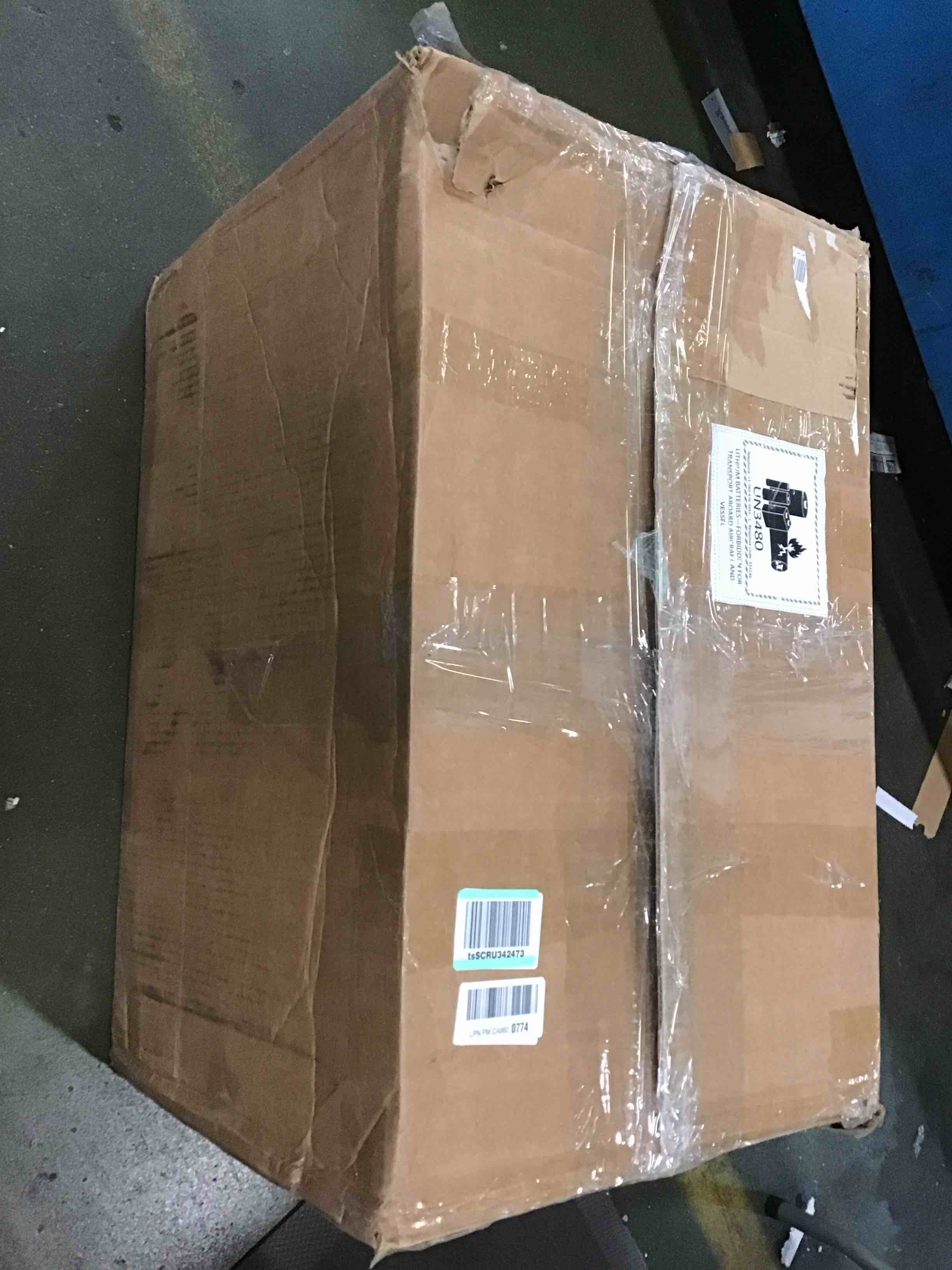 https://s3.amazonaws.com/lotting-images-prod/bidfta/BLU5737067_1713379217140.jpeg