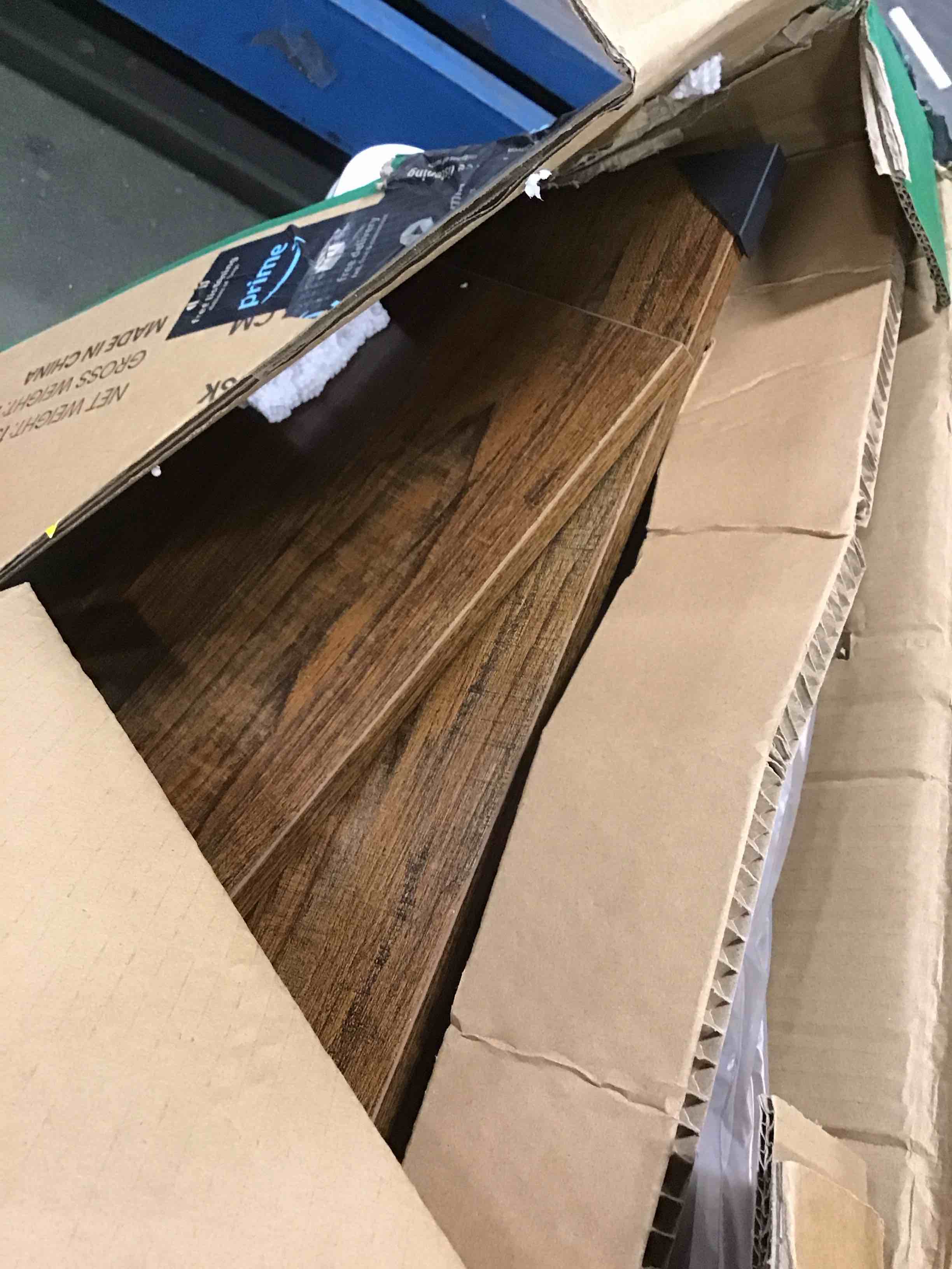 https://s3.amazonaws.com/lotting-images-prod/bidfta/BLU5737384_1713527872213.jpeg