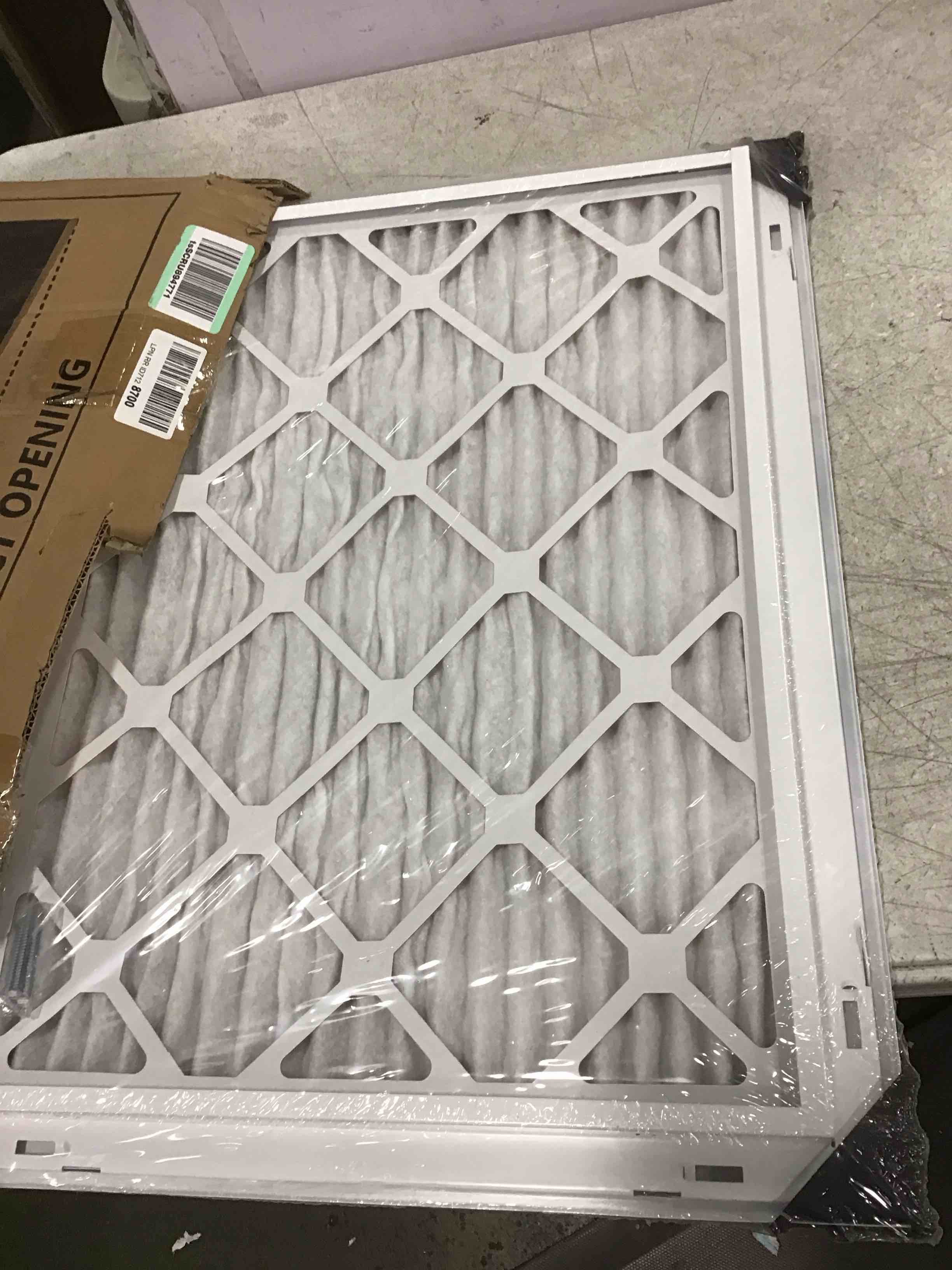 https://s3.amazonaws.com/lotting-images-prod/bidfta/BLU5737435_1713533002308.jpeg
