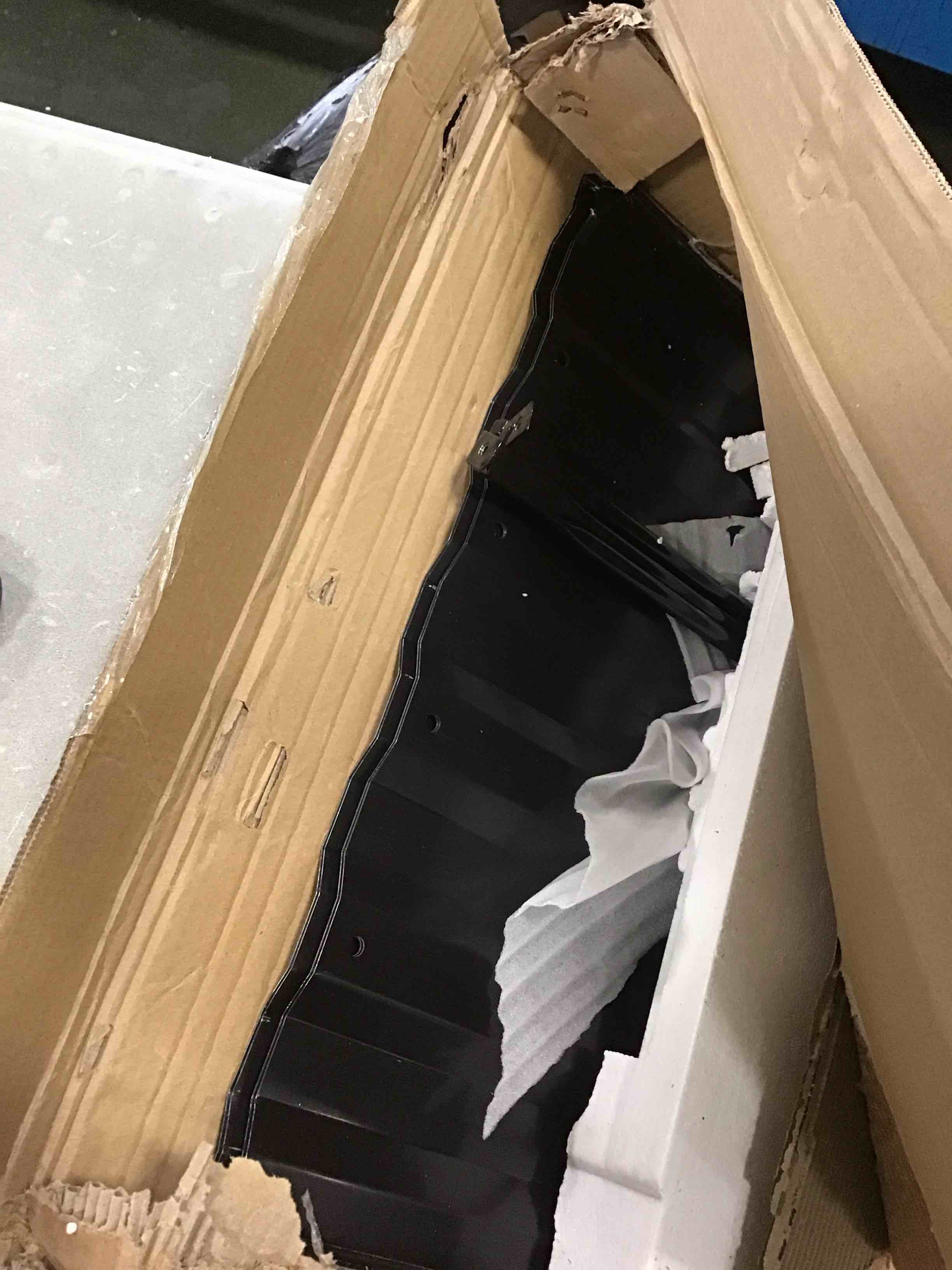https://s3.amazonaws.com/lotting-images-prod/bidfta/BLU5737795_1713799034216.jpeg