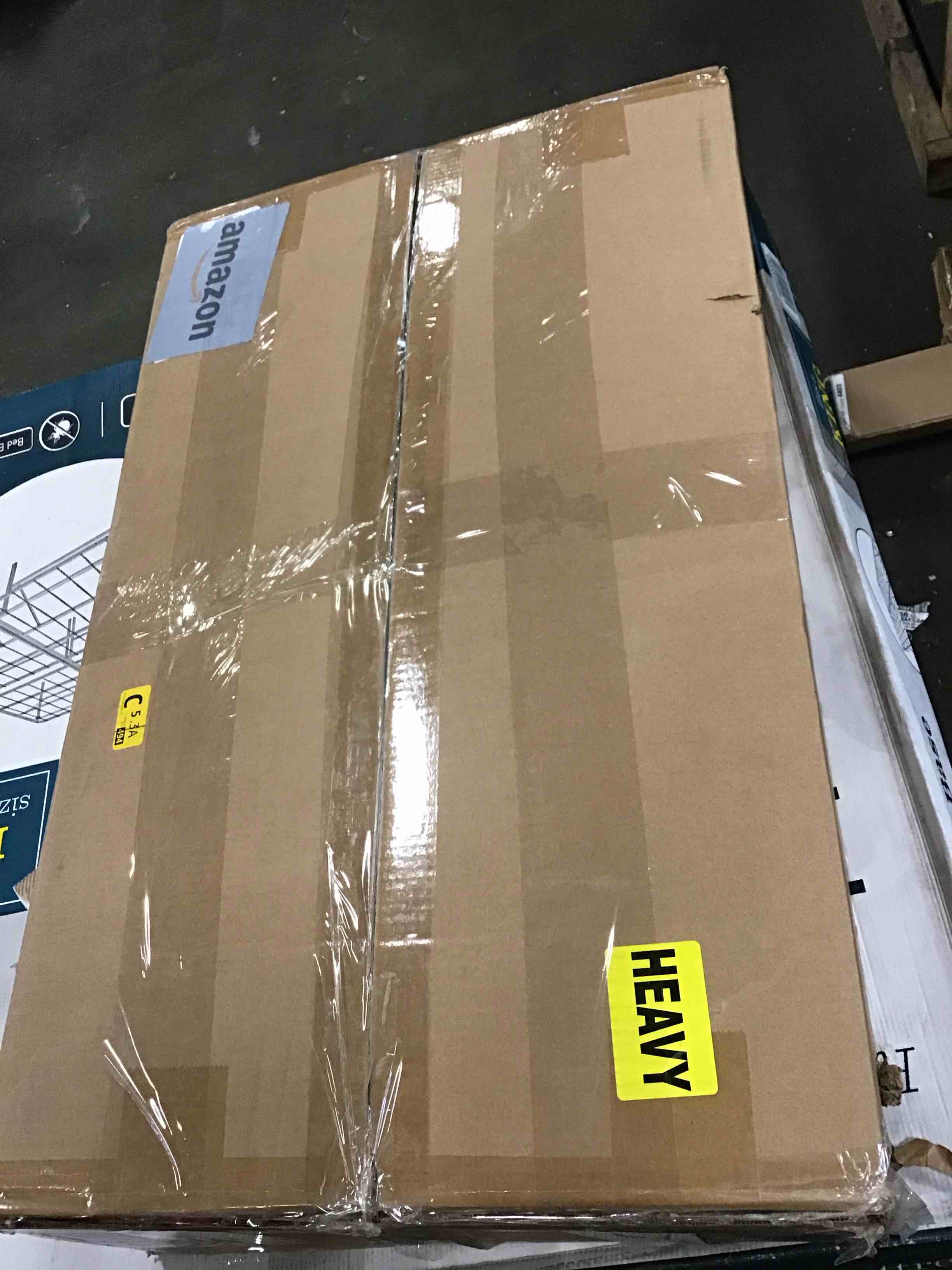 https://s3.amazonaws.com/lotting-images-prod/bidfta/BLU5737864_1713813630738.jpeg