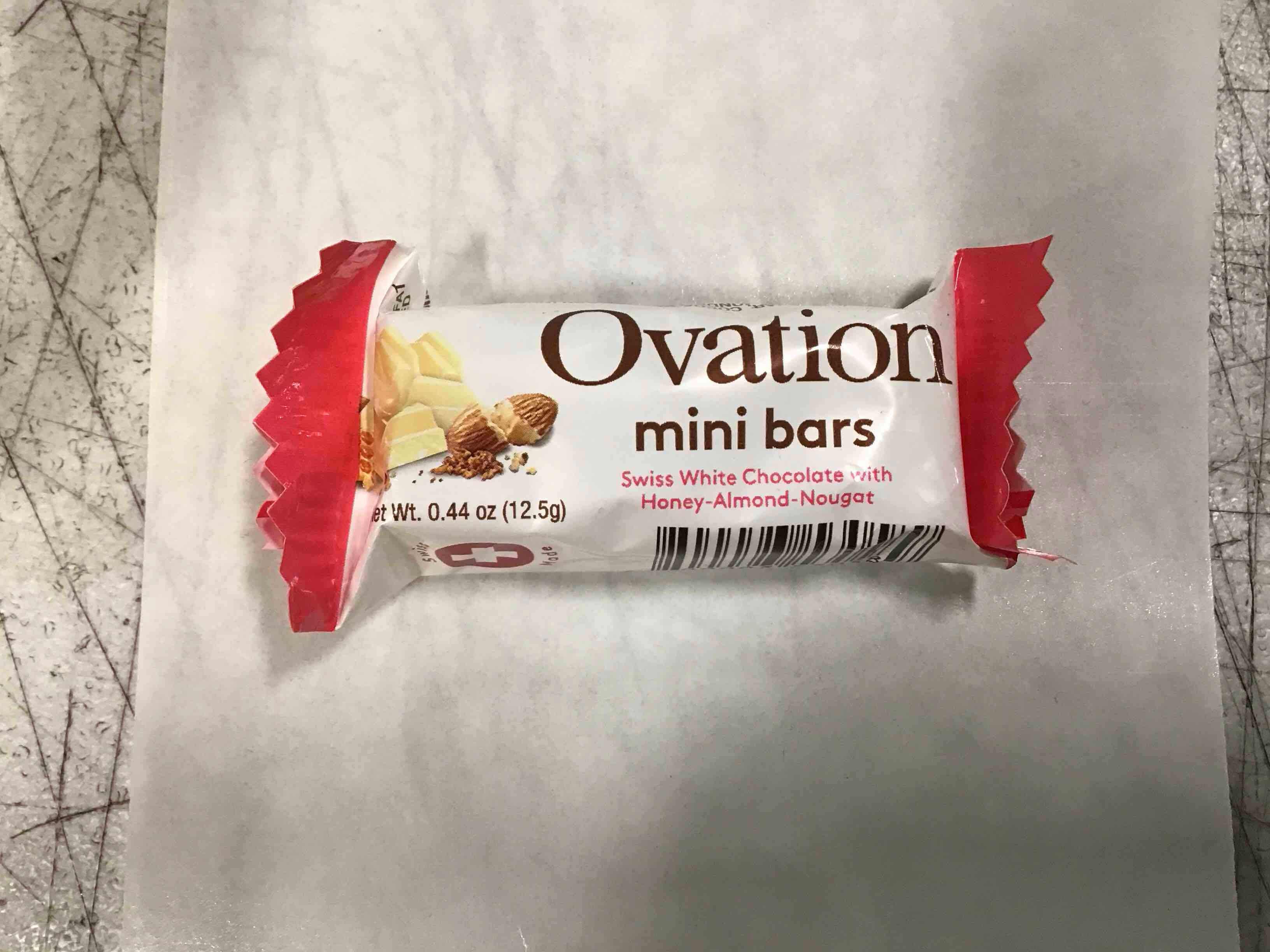 (BBD: Dec/28/2023) 53058 white Chocolate Ovation mini mountain bar changemaker, 8 boxes (30 ct) 