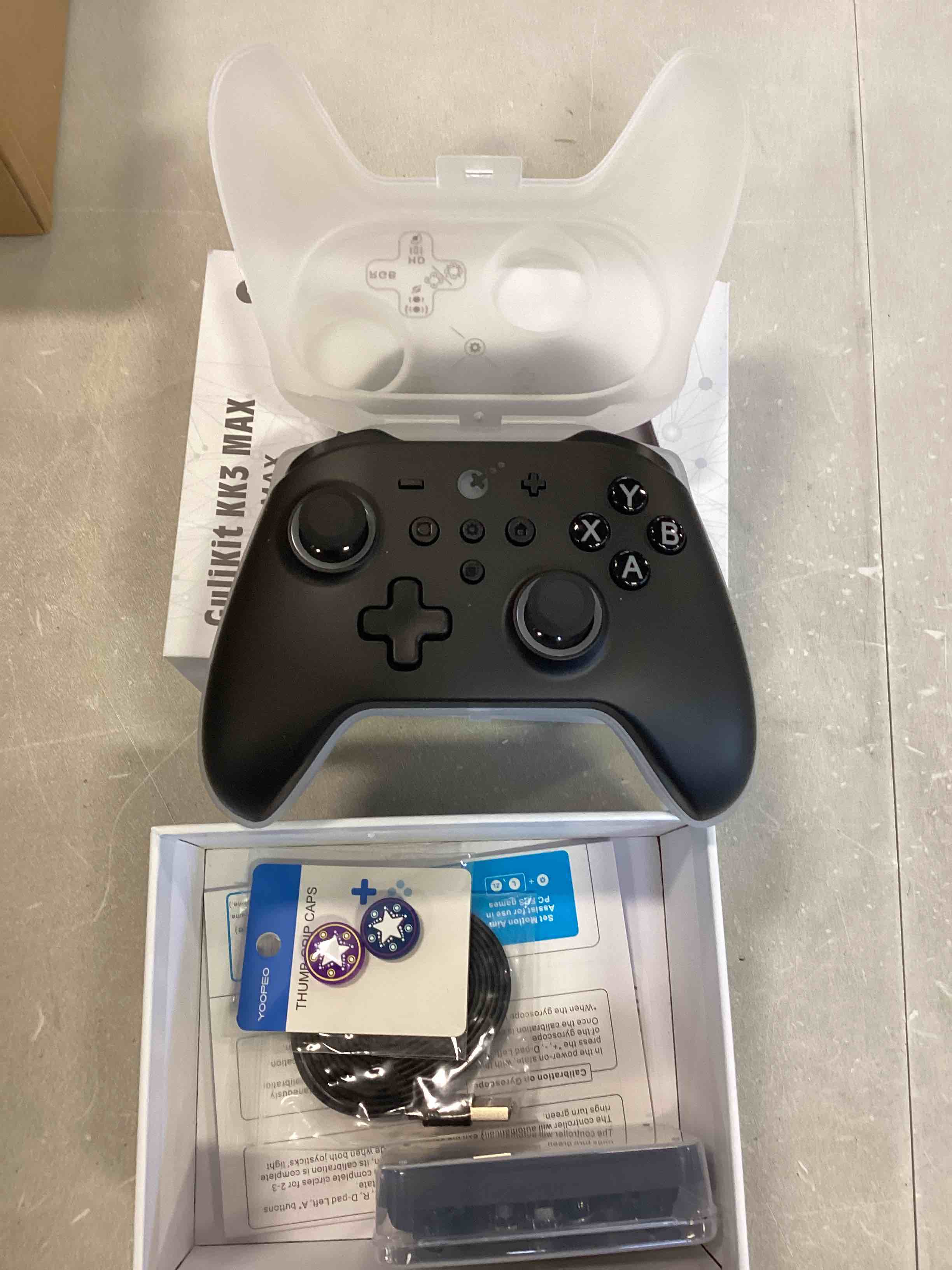 https://s3.amazonaws.com/lotting-images-prod/bidfta/BLU5738139_1713275249706.jpeg