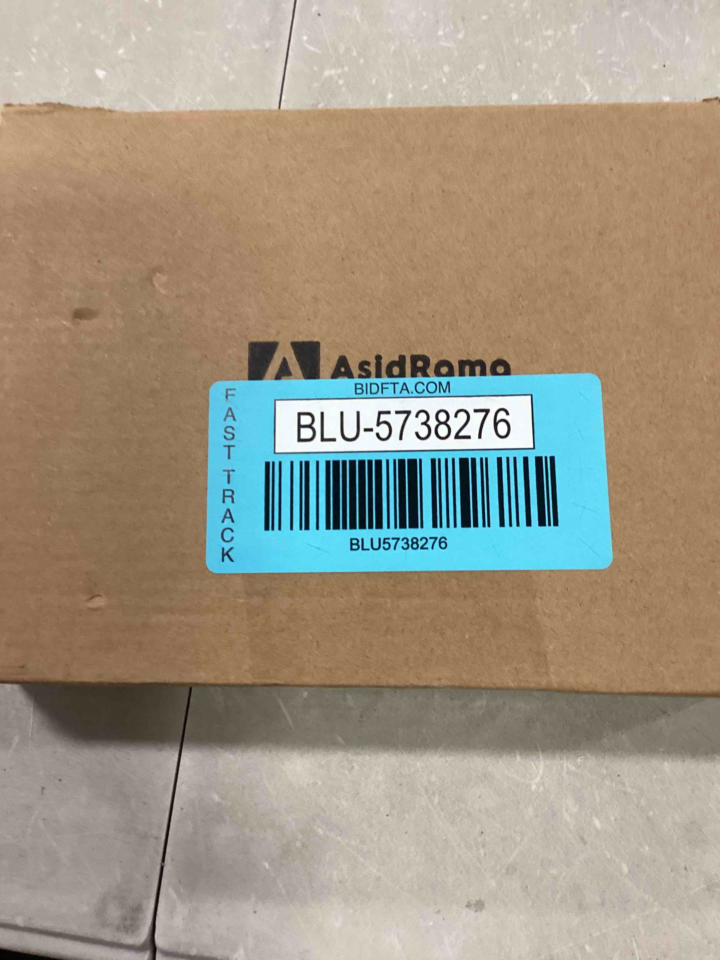 https://s3.amazonaws.com/lotting-images-prod/bidfta/BLU5738276_1713352181059.jpeg
