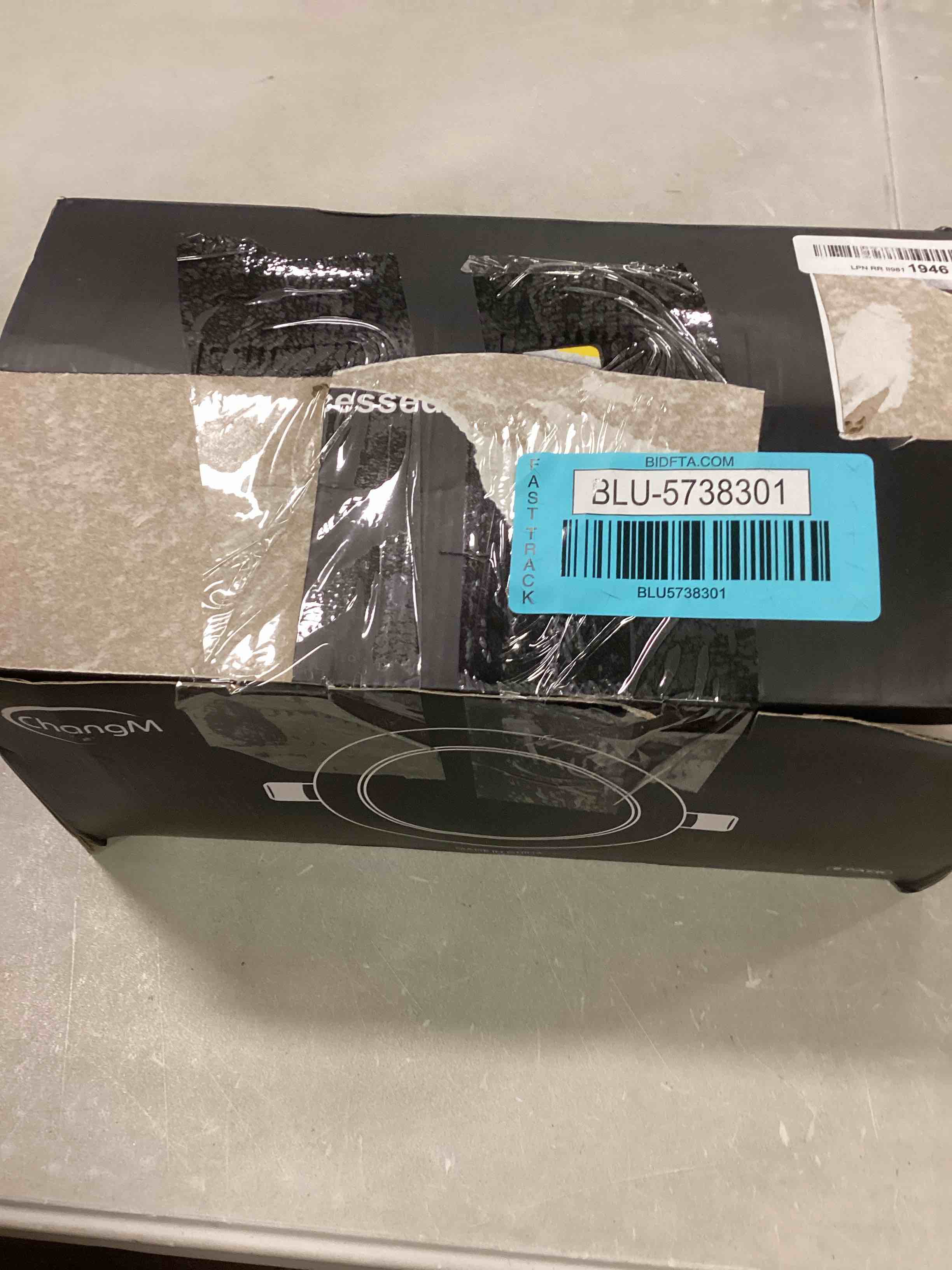 https://s3.amazonaws.com/lotting-images-prod/bidfta/BLU5738301_1713354358190.jpeg