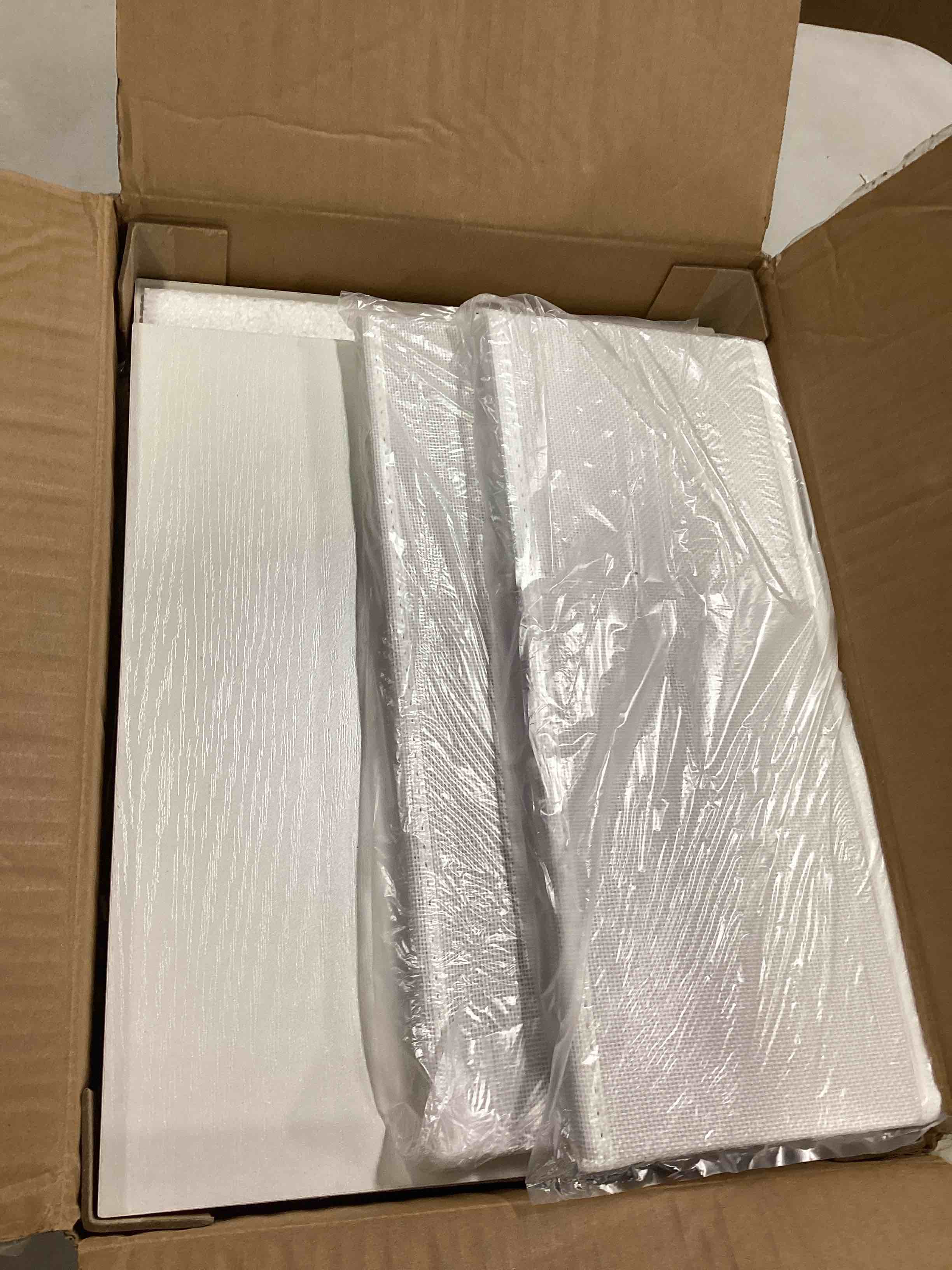 https://s3.amazonaws.com/lotting-images-prod/bidfta/BLU5738874_1713525782628.jpeg