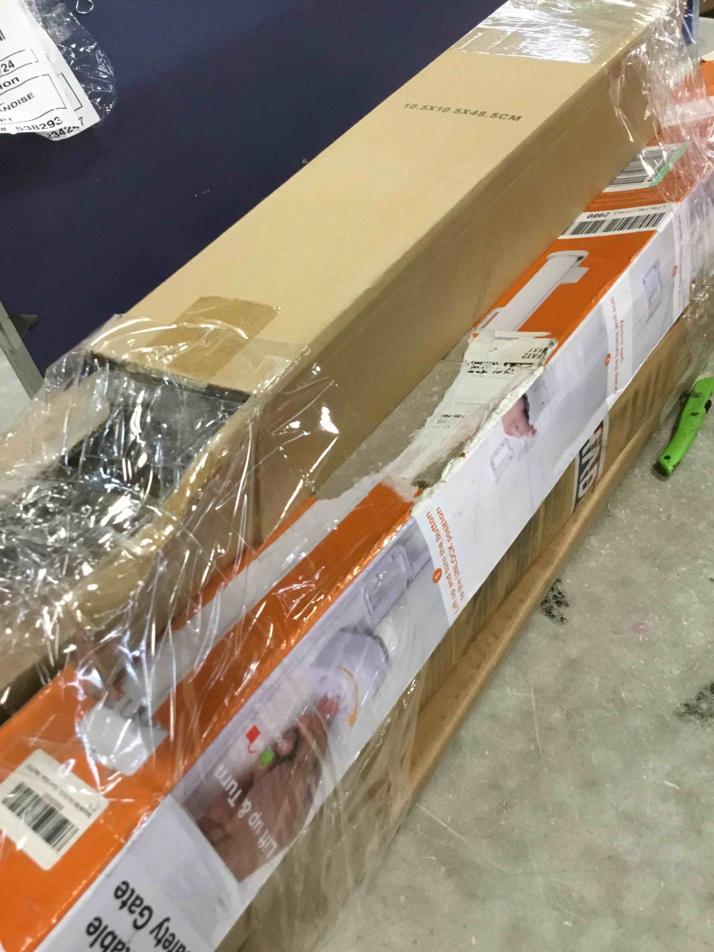 https://s3.amazonaws.com/lotting-images-prod/bidfta/BLU5739682_1713274365666.jpeg