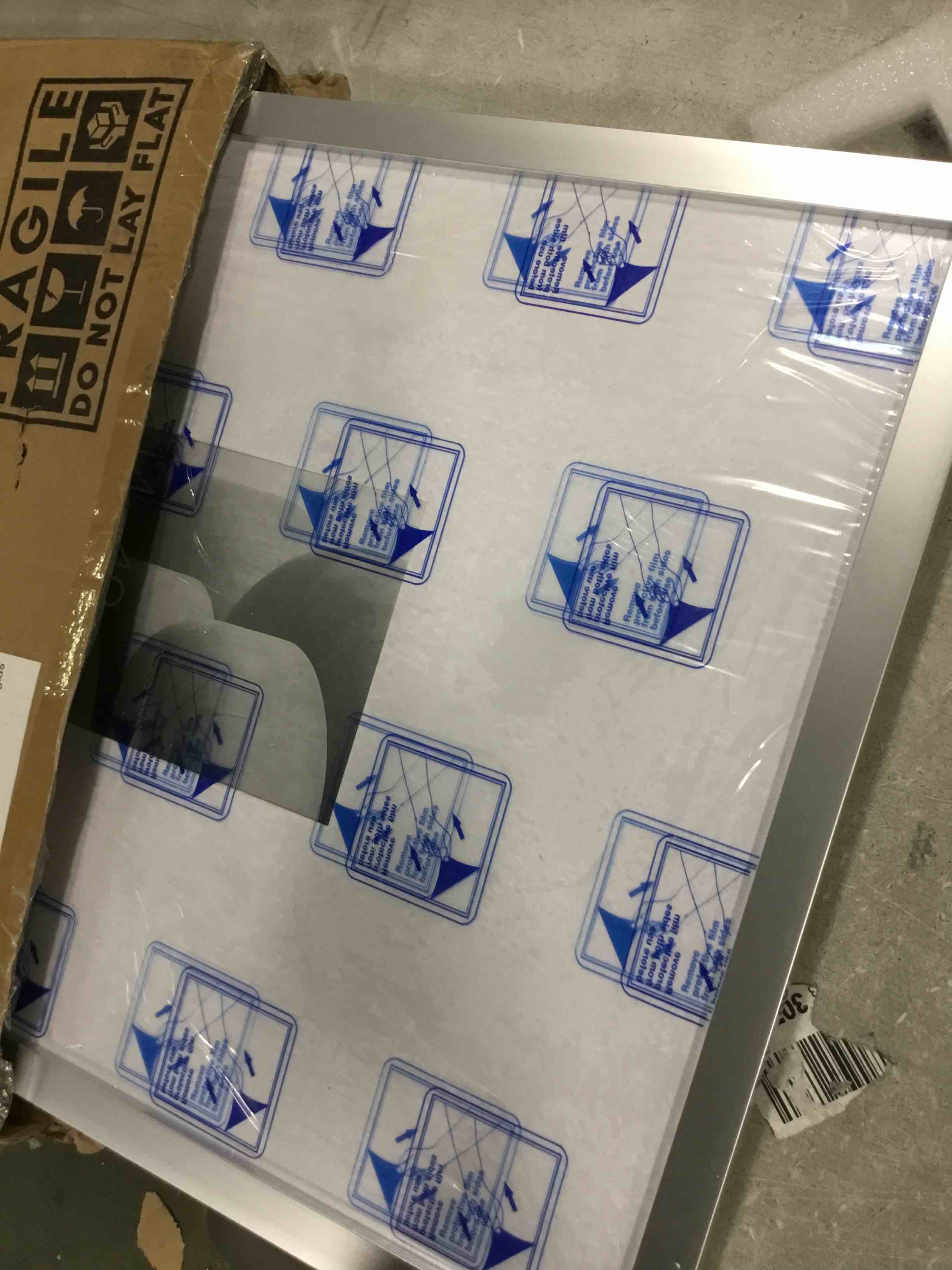 https://s3.amazonaws.com/lotting-images-prod/bidfta/BLU5739840_1713298037957.jpeg