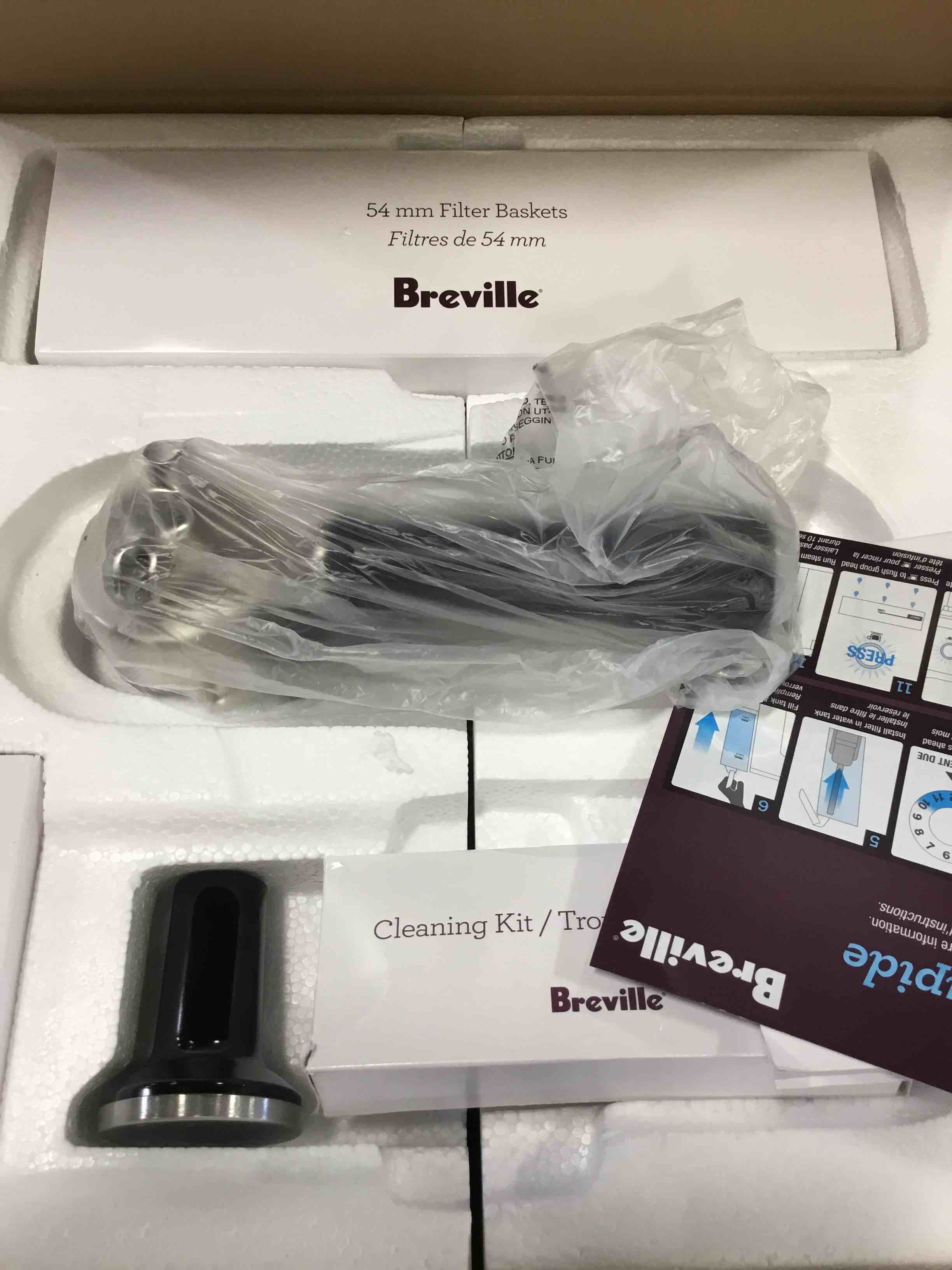 https://s3.amazonaws.com/lotting-images-prod/bidfta/BLU5739930_1713450616823.jpeg