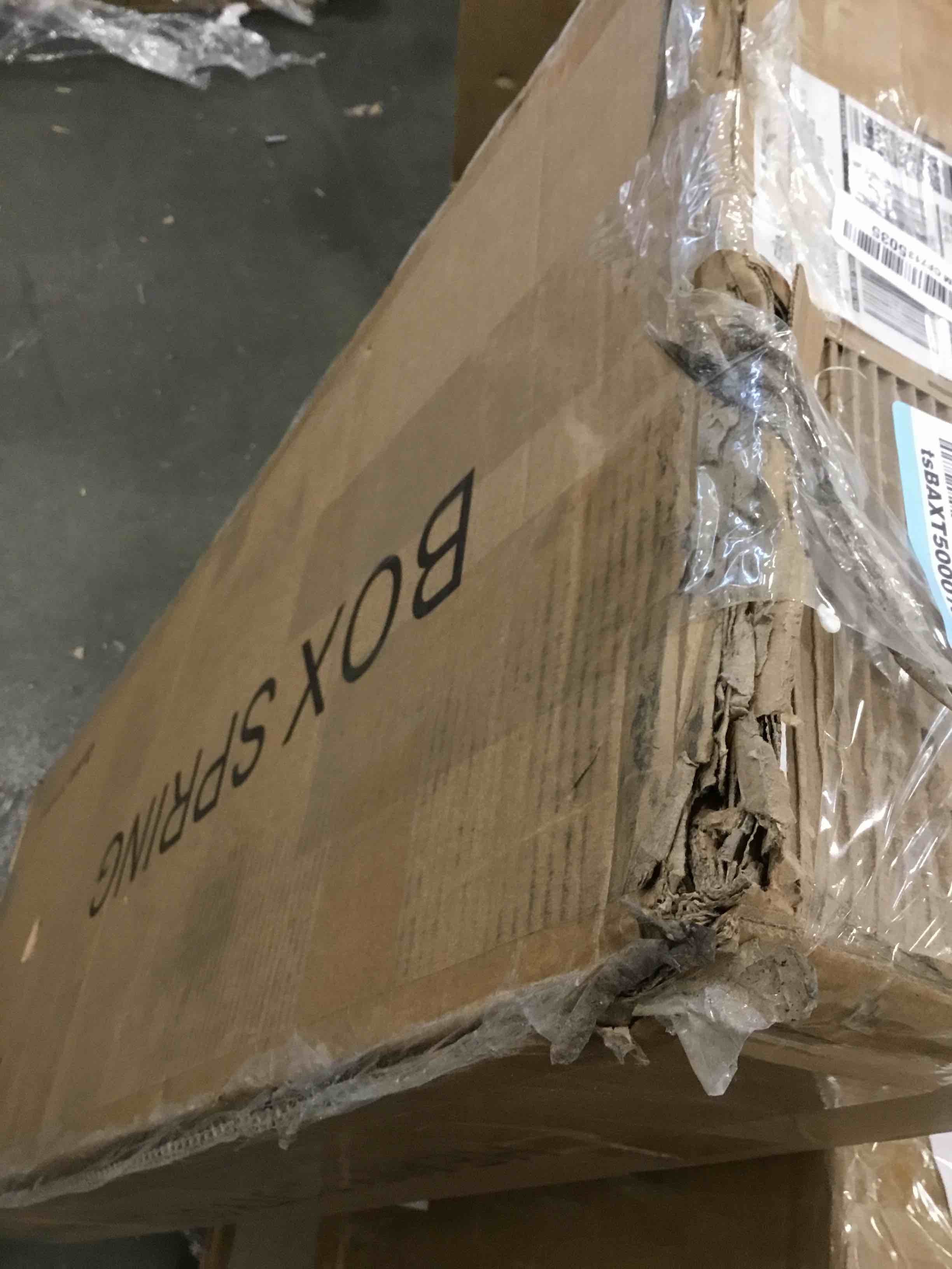 https://s3.amazonaws.com/lotting-images-prod/bidfta/BLU5740391_1713786512682.jpeg
