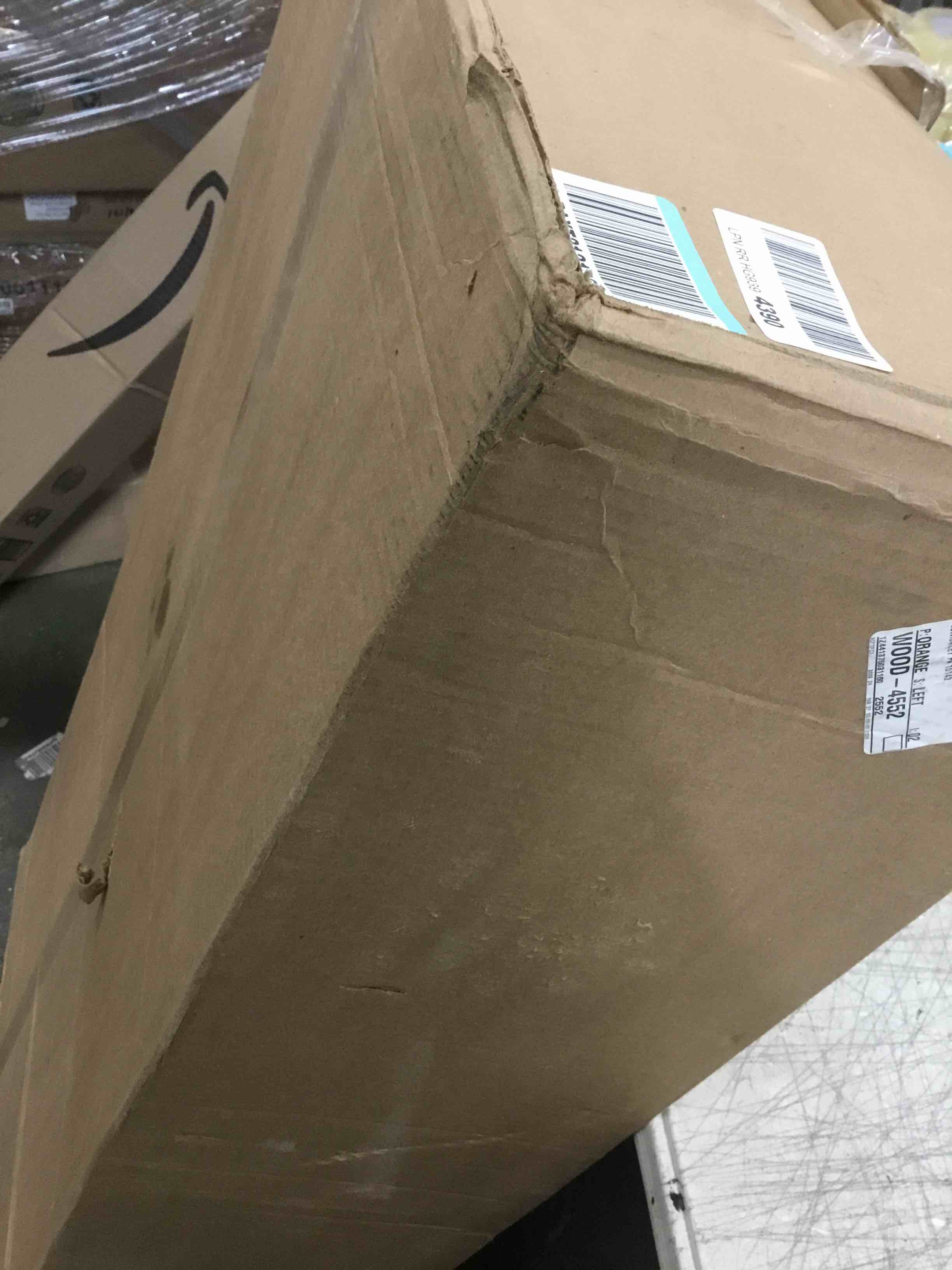 https://s3.amazonaws.com/lotting-images-prod/bidfta/BLU5740535_1713806123099.jpeg