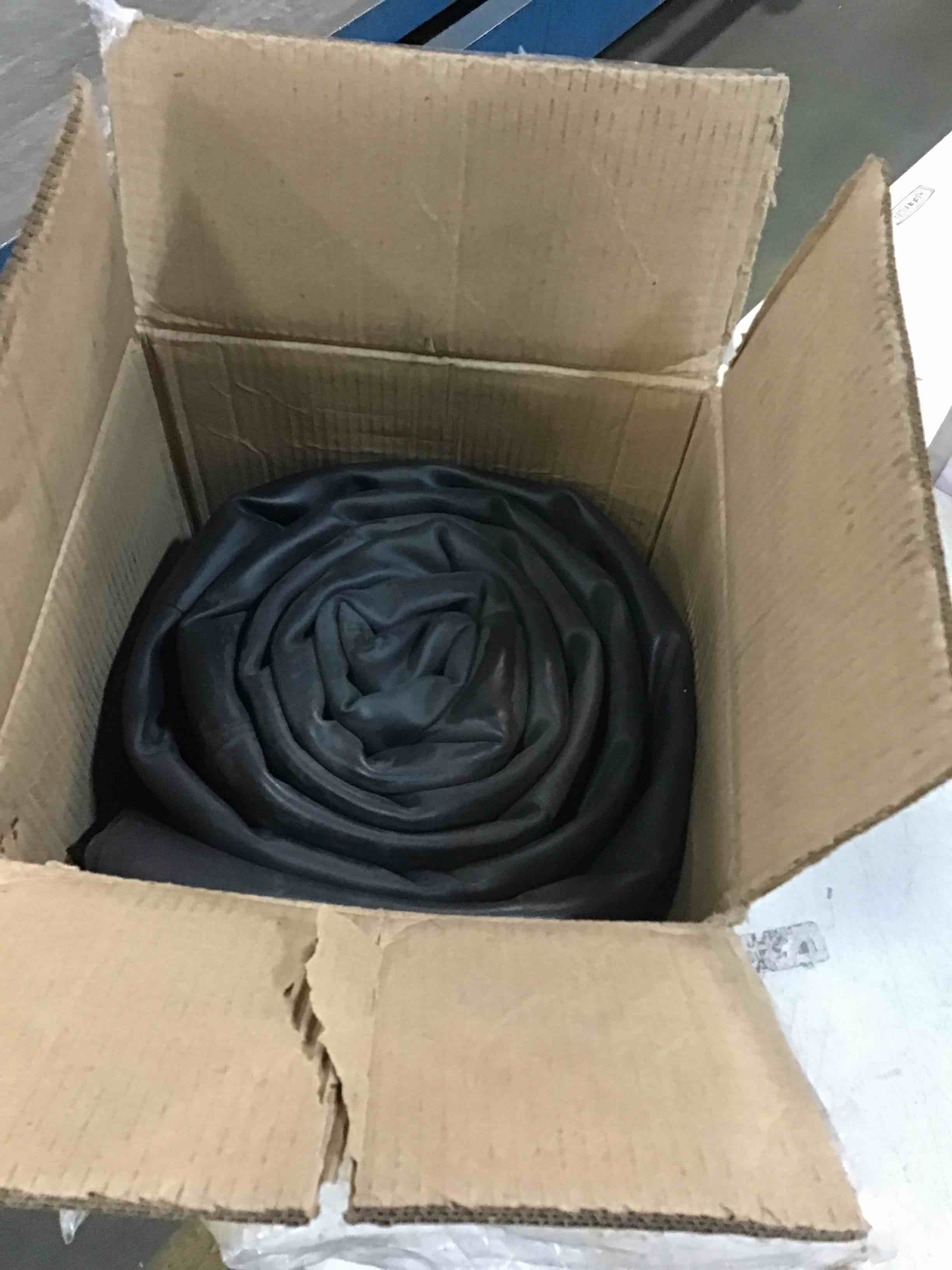 https://s3.amazonaws.com/lotting-images-prod/bidfta/BLU5740943_1713794053101.jpeg
