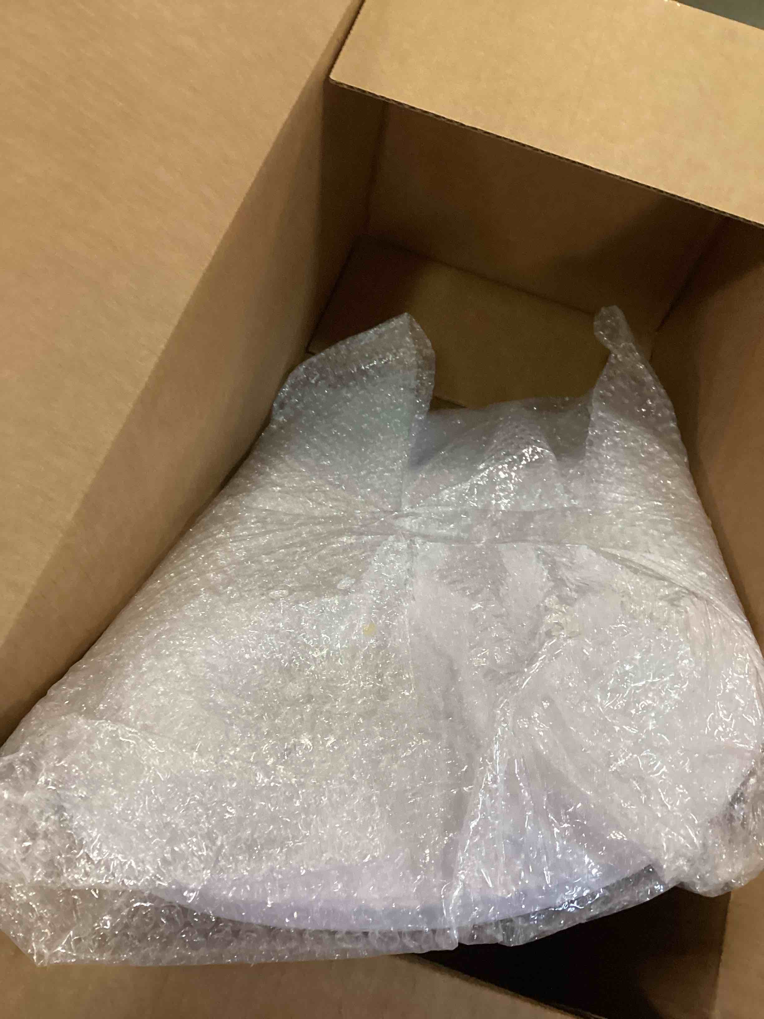https://s3.amazonaws.com/lotting-images-prod/bidfta/BLU5741011_1713806124168.jpeg
