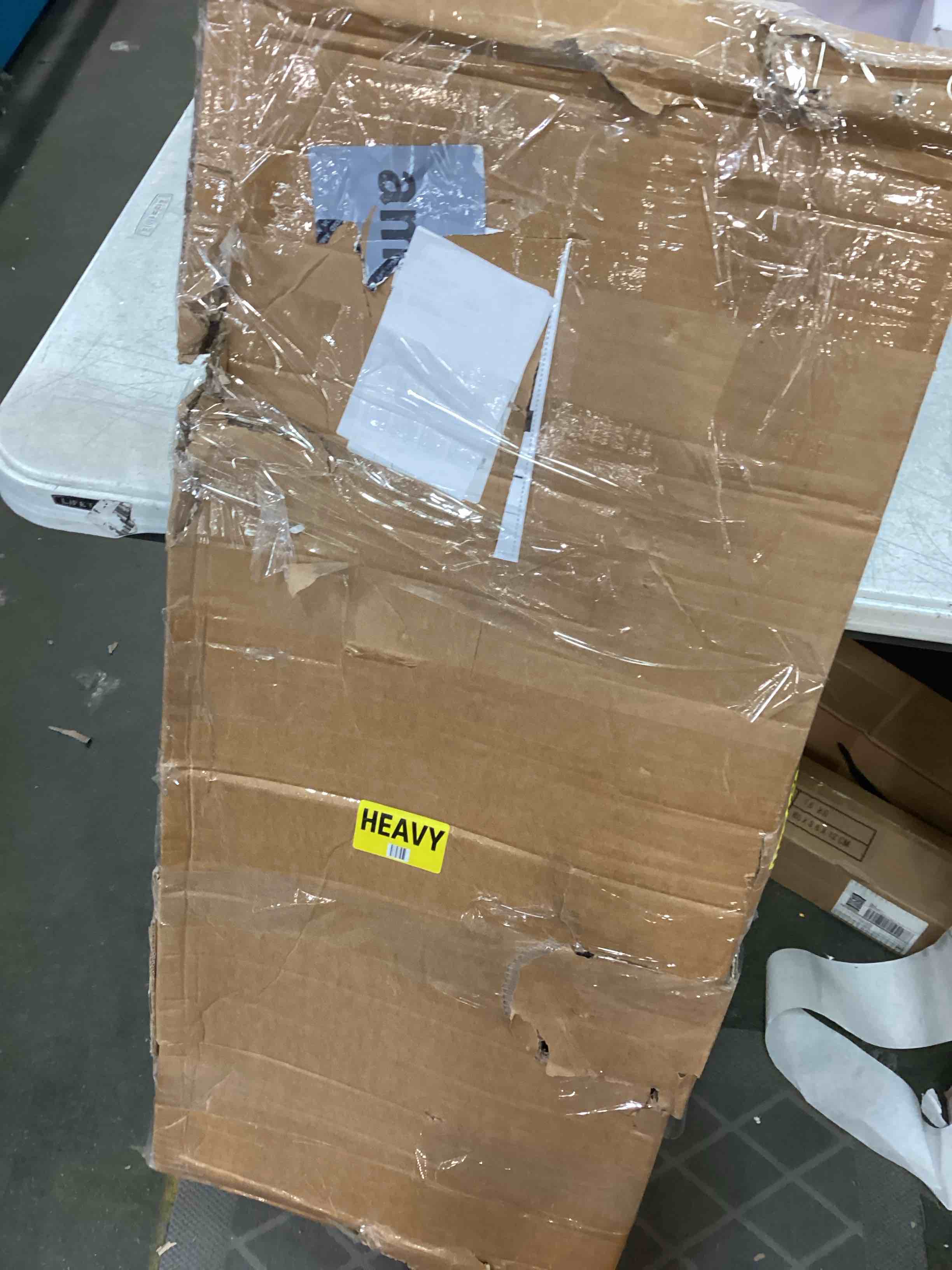 https://s3.amazonaws.com/lotting-images-prod/bidfta/BLU5741044_1713810023473.jpeg