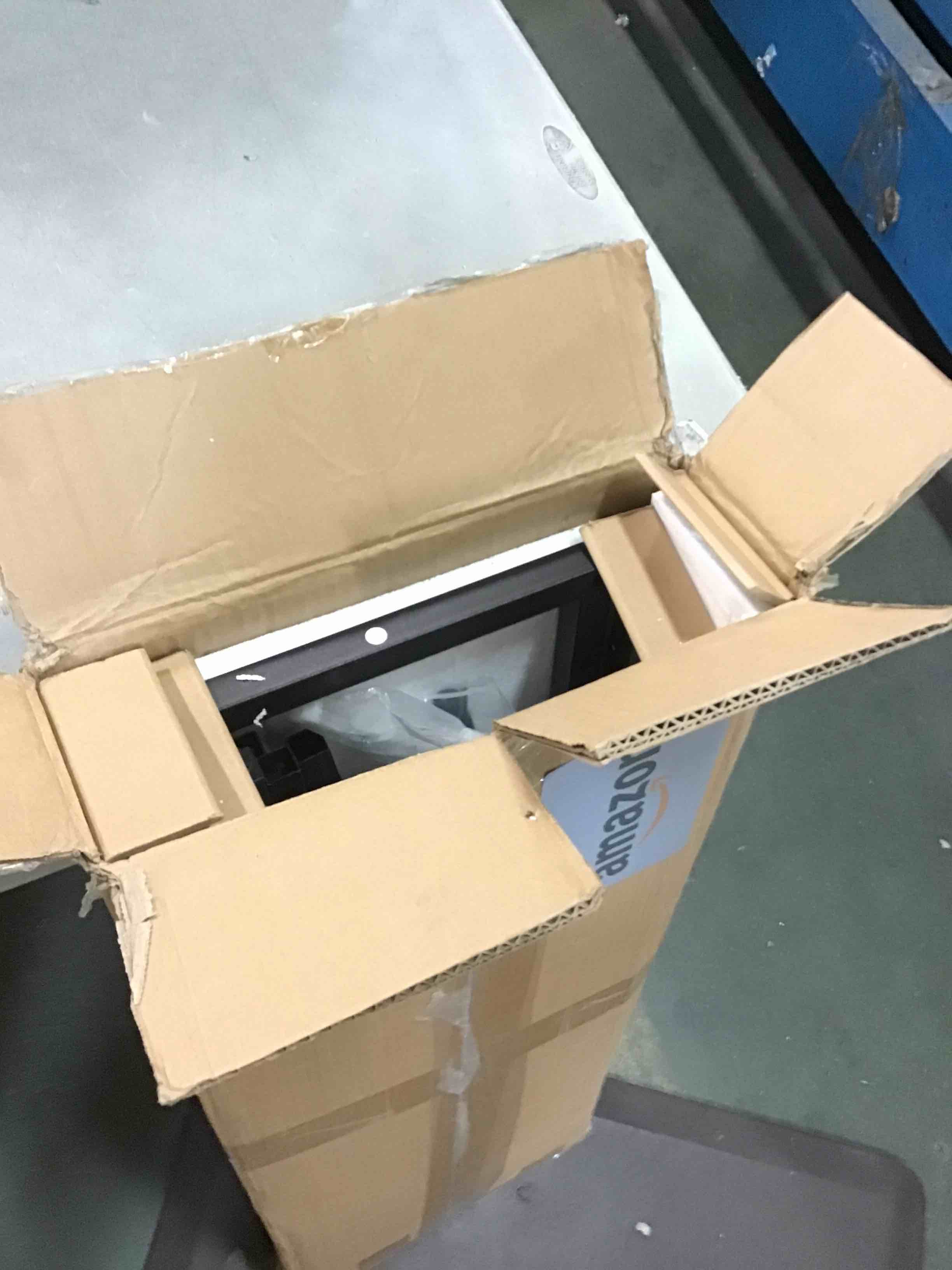 https://s3.amazonaws.com/lotting-images-prod/bidfta/BLU5741108_1713872244615.jpeg