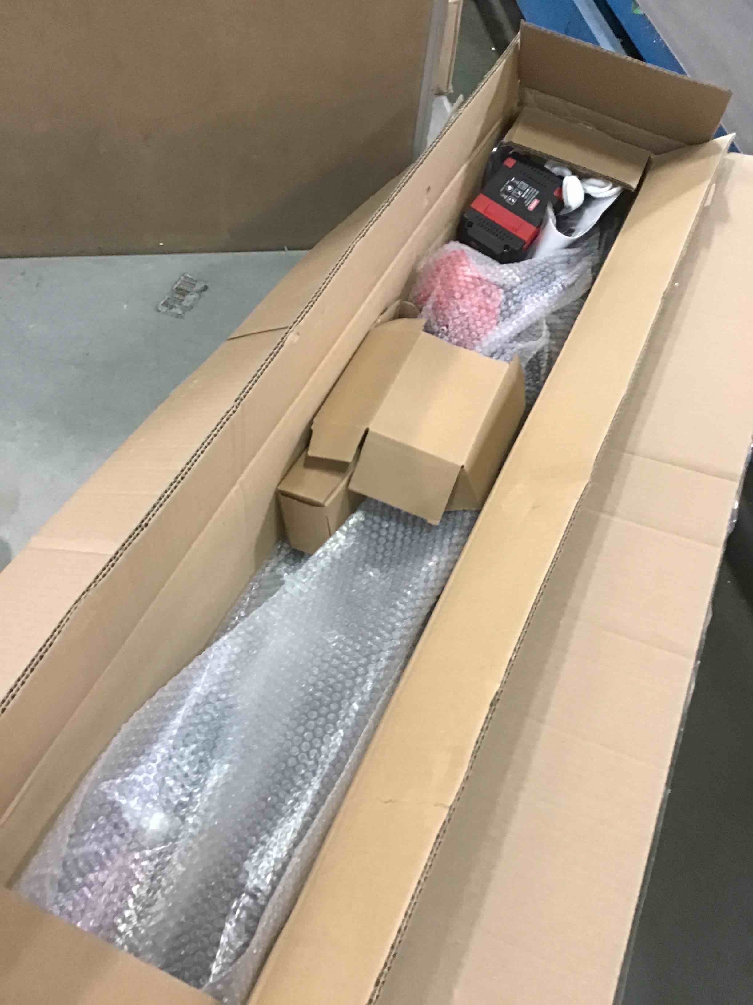https://s3.amazonaws.com/lotting-images-prod/bidfta/BLU5741200_1713886270167.jpeg