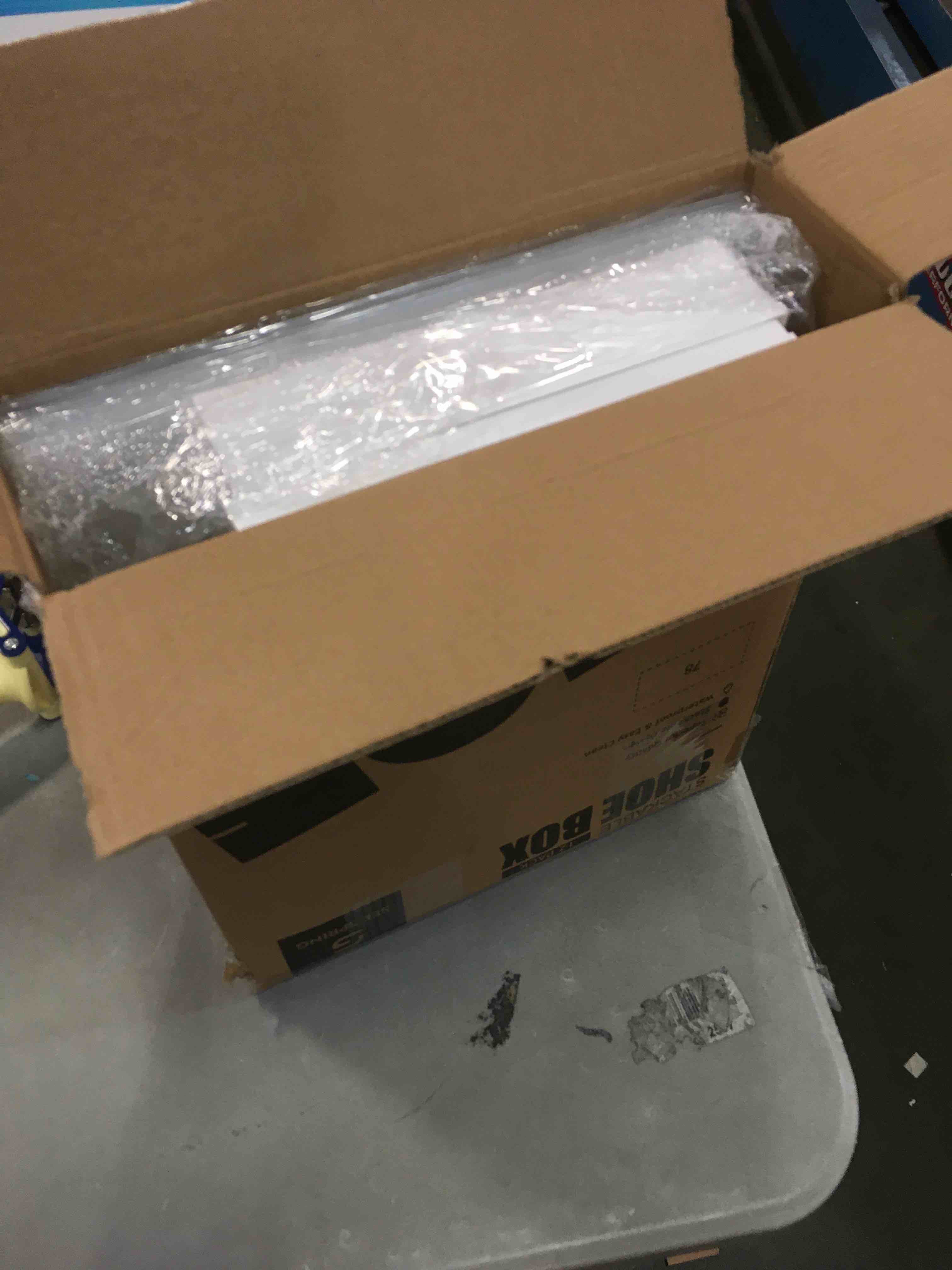 https://s3.amazonaws.com/lotting-images-prod/bidfta/BLU5741302_1713899316356.jpeg
