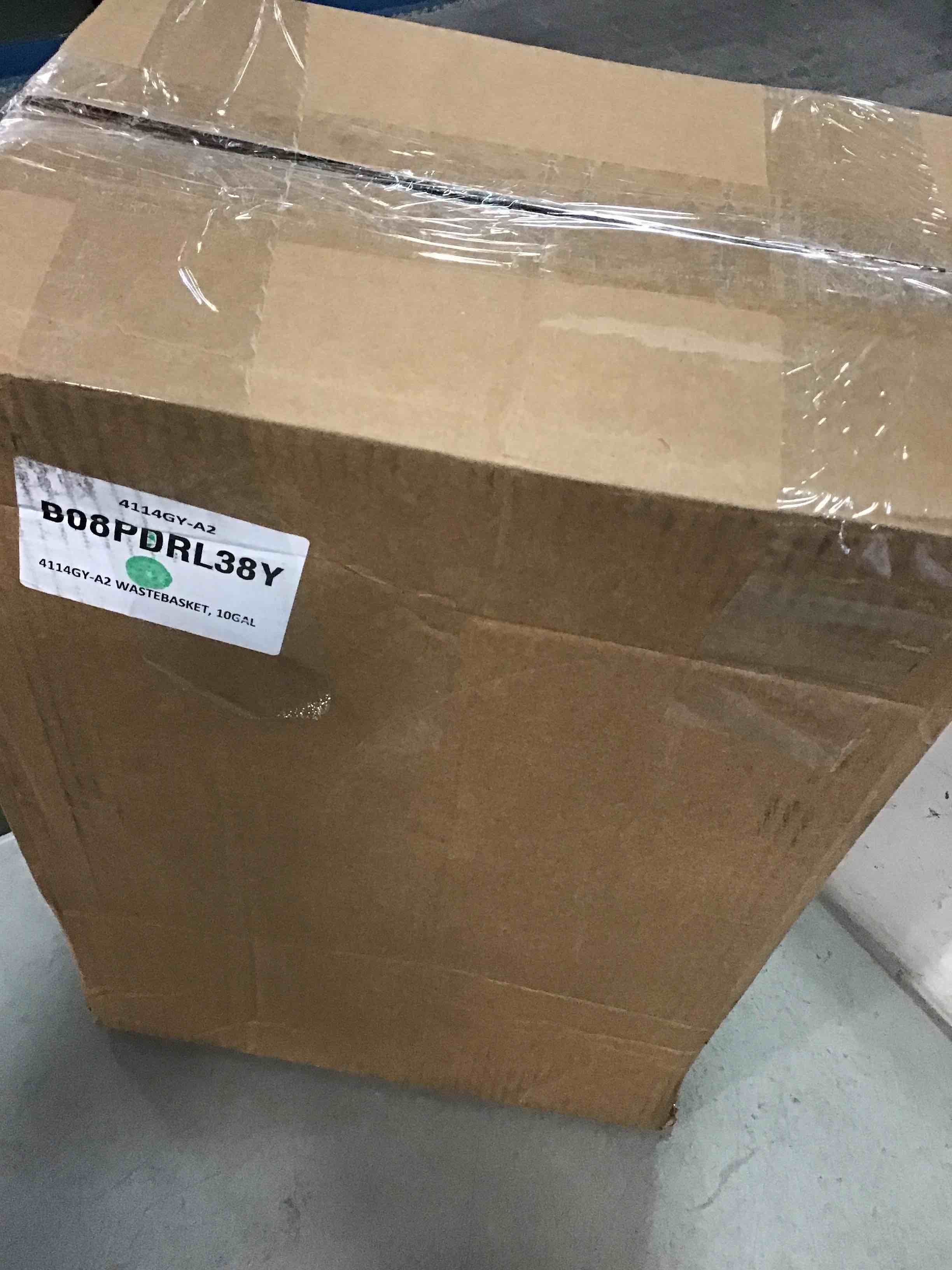 https://s3.amazonaws.com/lotting-images-prod/bidfta/BLU5741403_1713962803359.jpeg