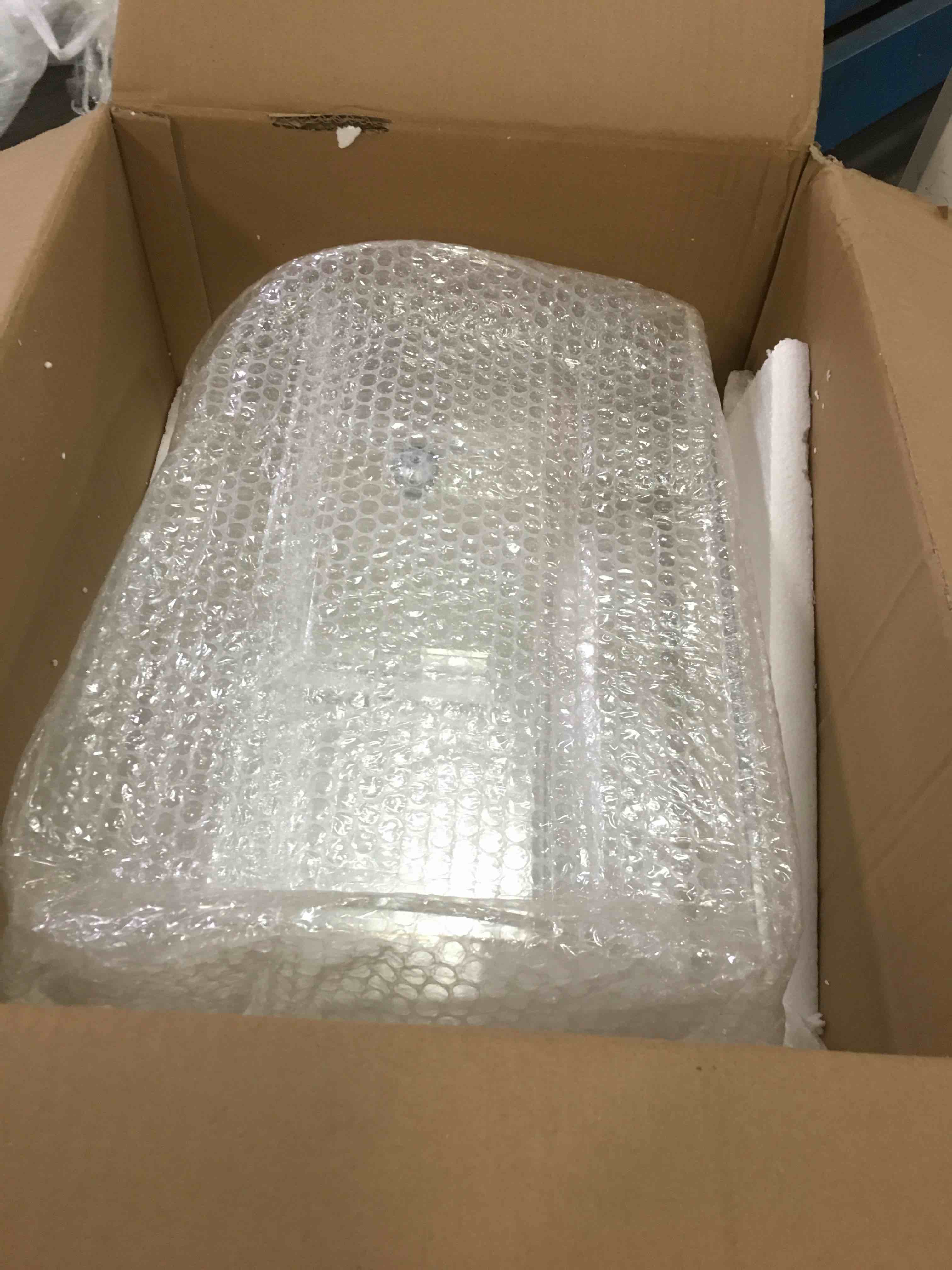 https://s3.amazonaws.com/lotting-images-prod/bidfta/BLU5741554_1713986321084.jpeg