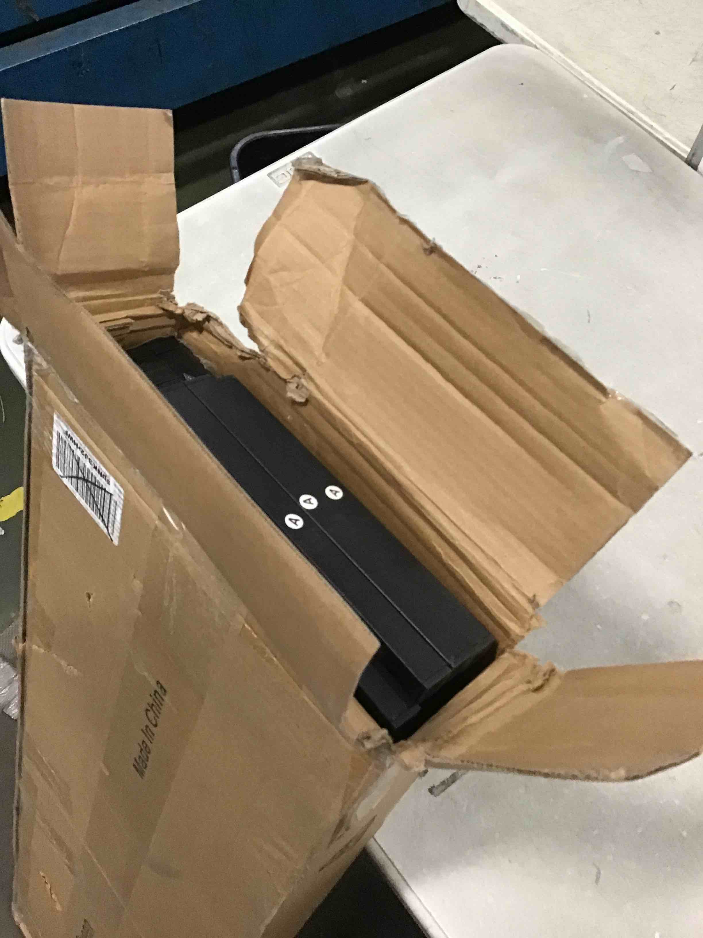 https://s3.amazonaws.com/lotting-images-prod/bidfta/BLU5741902_1714138718759.jpeg