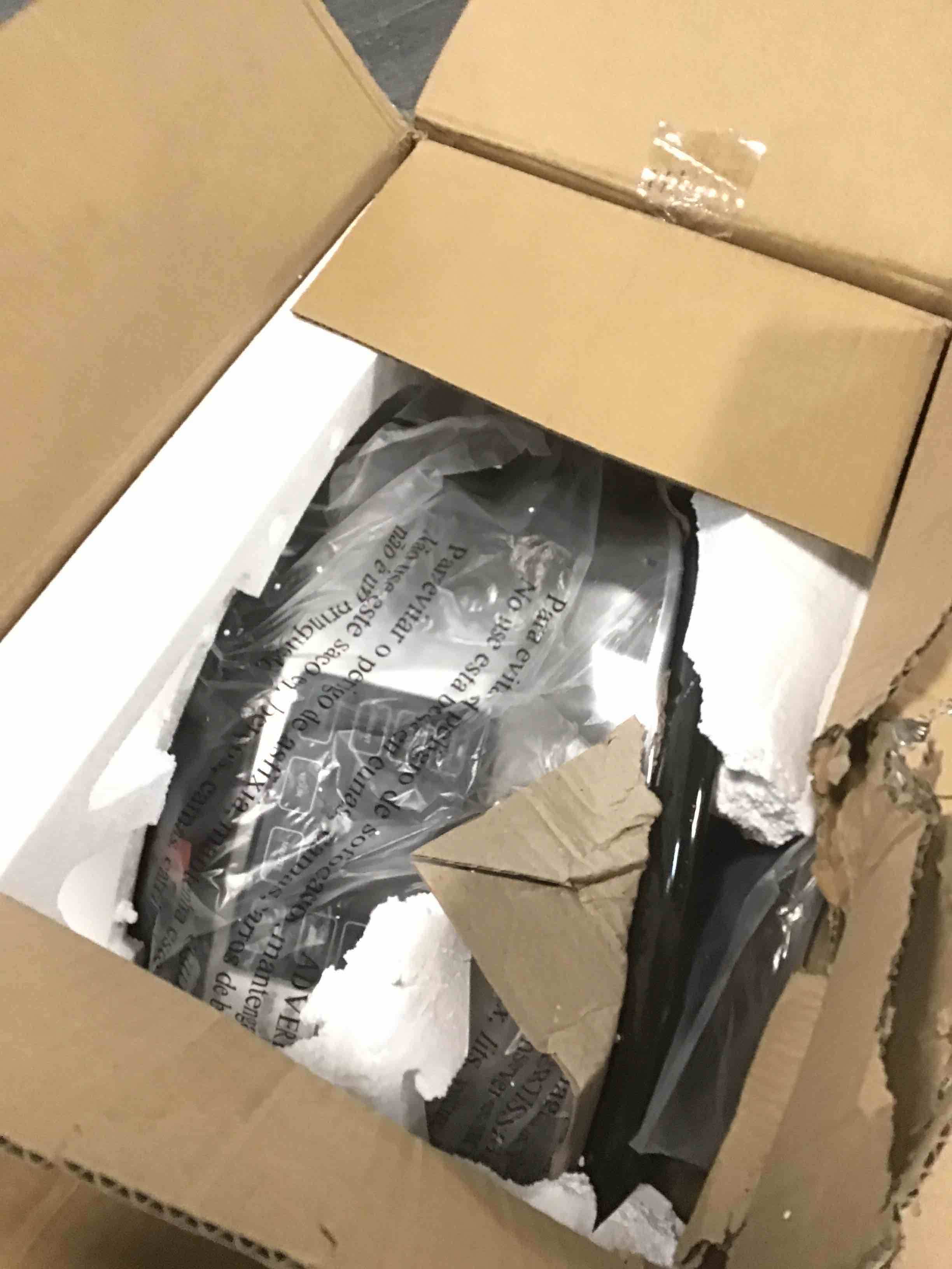 https://s3.amazonaws.com/lotting-images-prod/bidfta/BLU5742190_1714231836333.jpeg