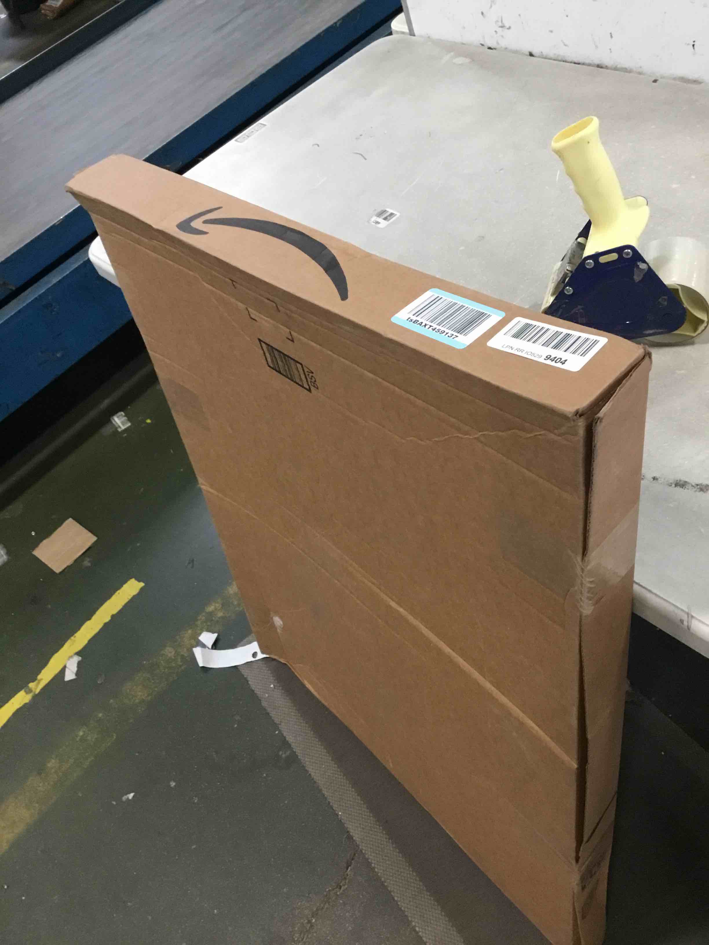https://s3.amazonaws.com/lotting-images-prod/bidfta/BLU5742303_1714320646318.jpeg