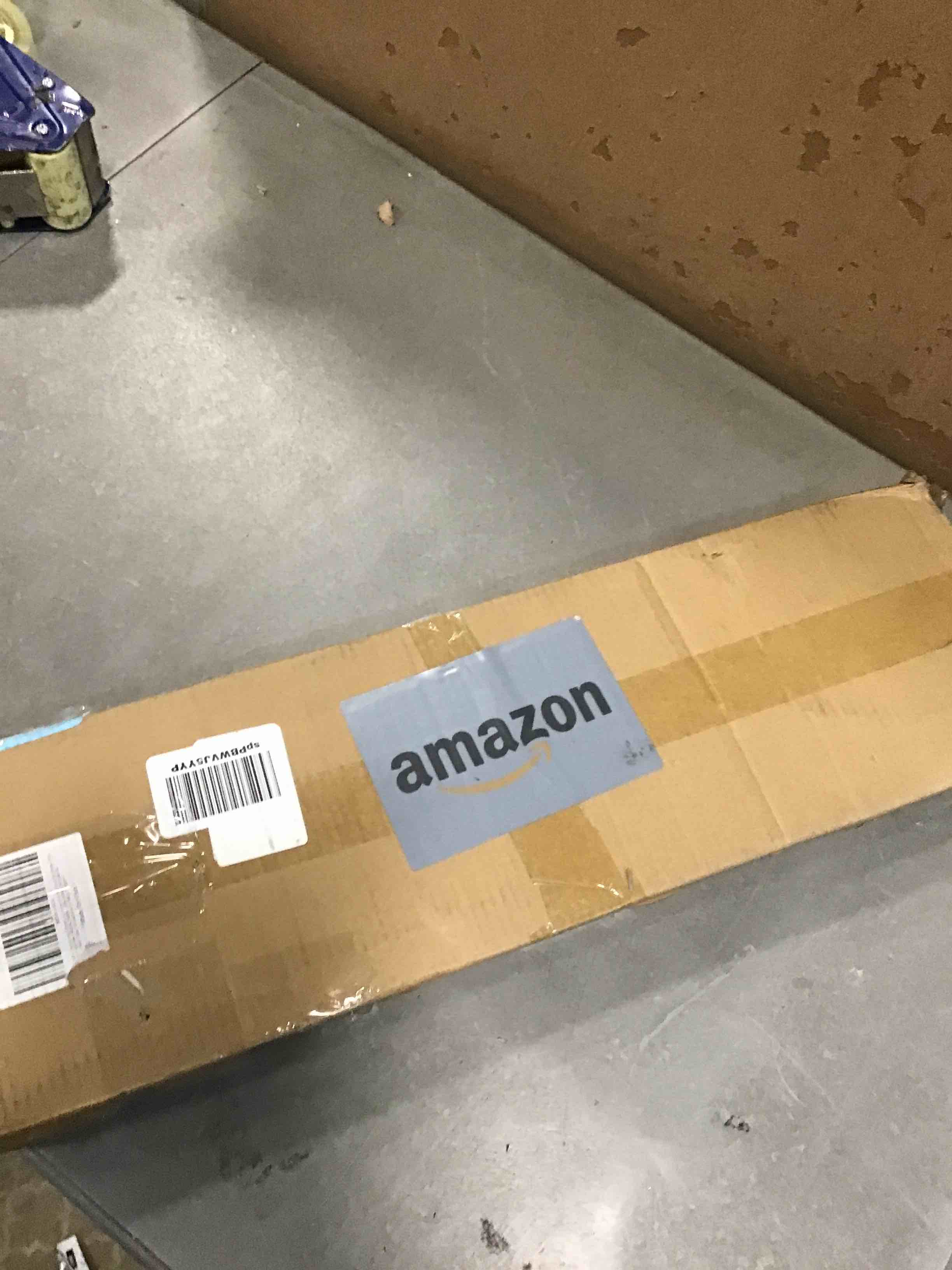 https://s3.amazonaws.com/lotting-images-prod/bidfta/BLU5742364_1714393759918.jpeg