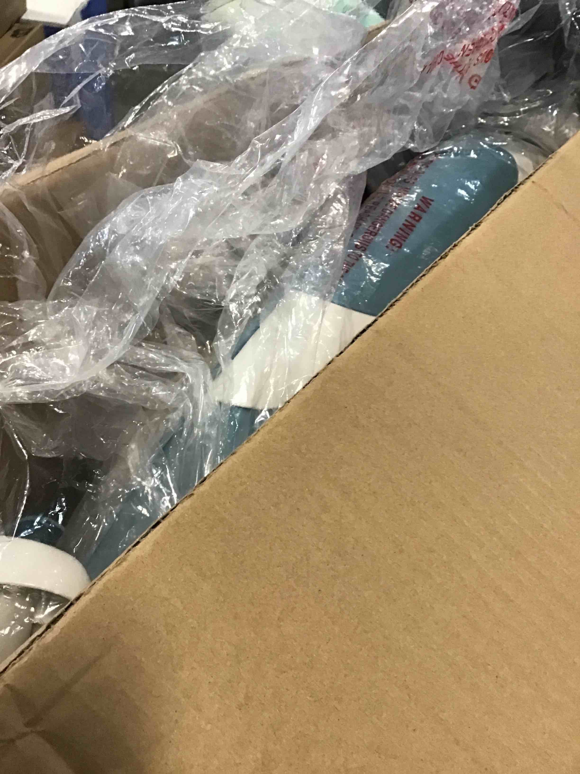https://s3.amazonaws.com/lotting-images-prod/bidfta/BLU5742428_1714400910633.jpeg