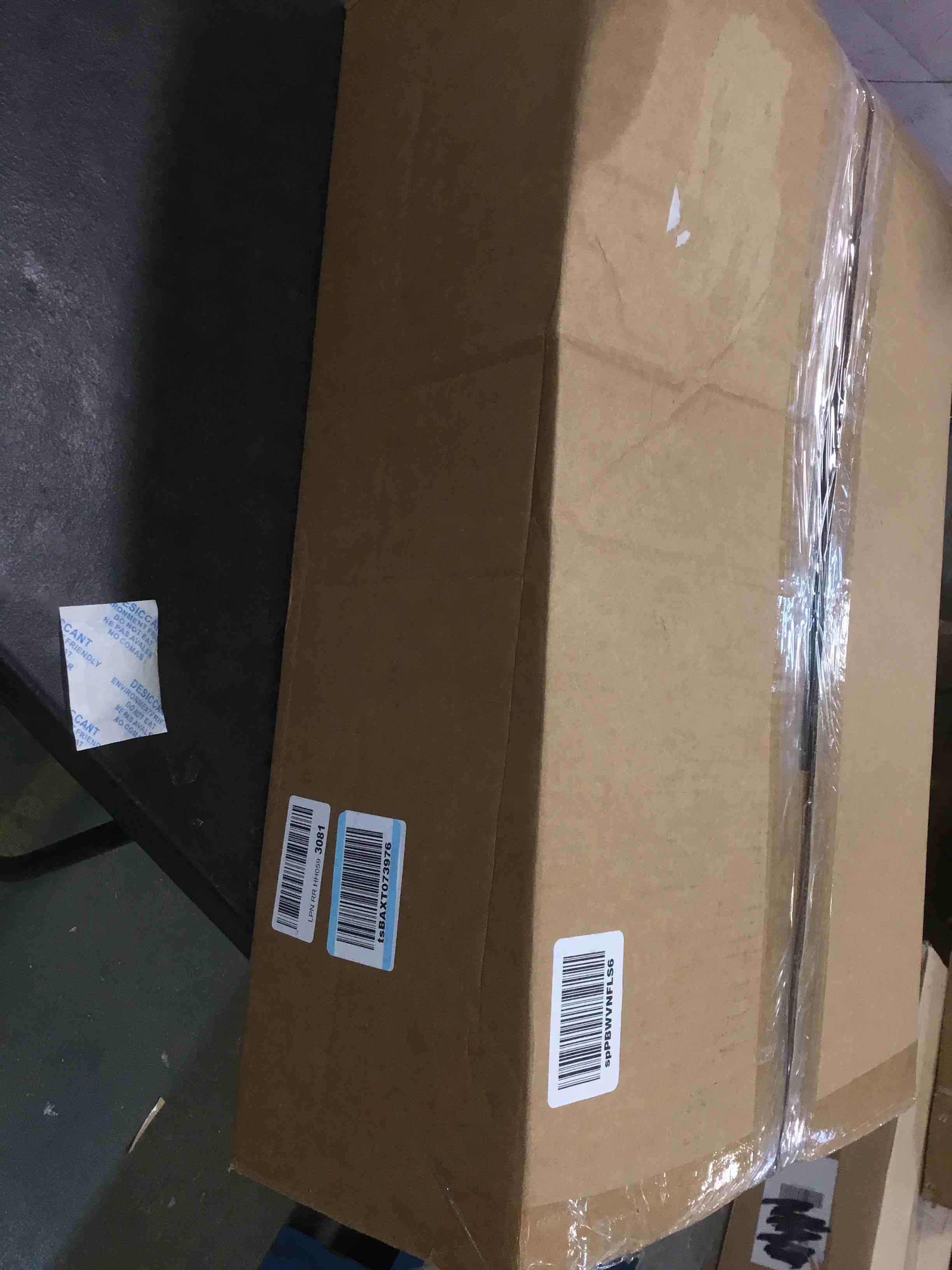 https://s3.amazonaws.com/lotting-images-prod/bidfta/BLU5742628_1713874876692.jpeg