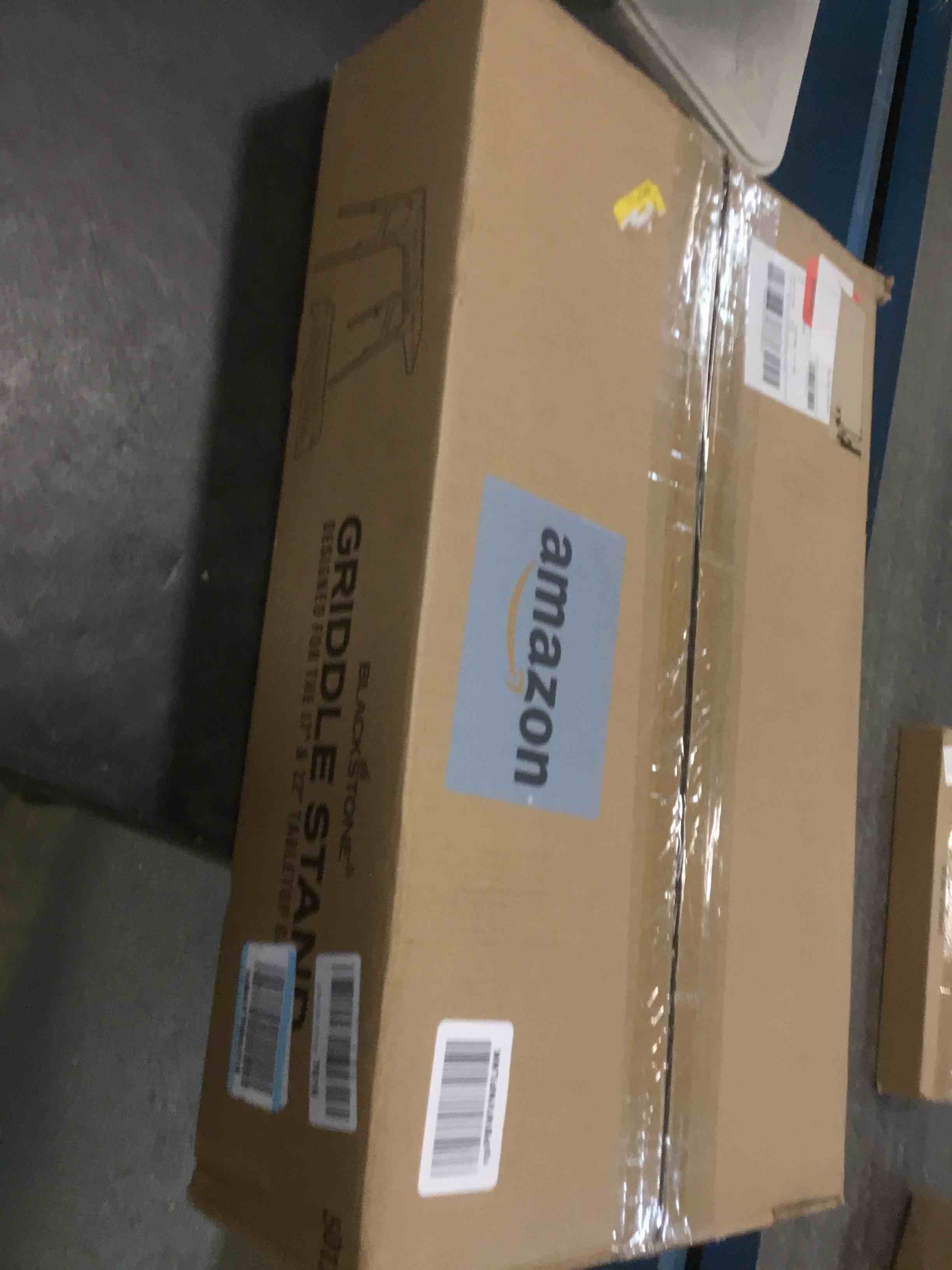 https://s3.amazonaws.com/lotting-images-prod/bidfta/BLU5742638_1713876430922.jpeg