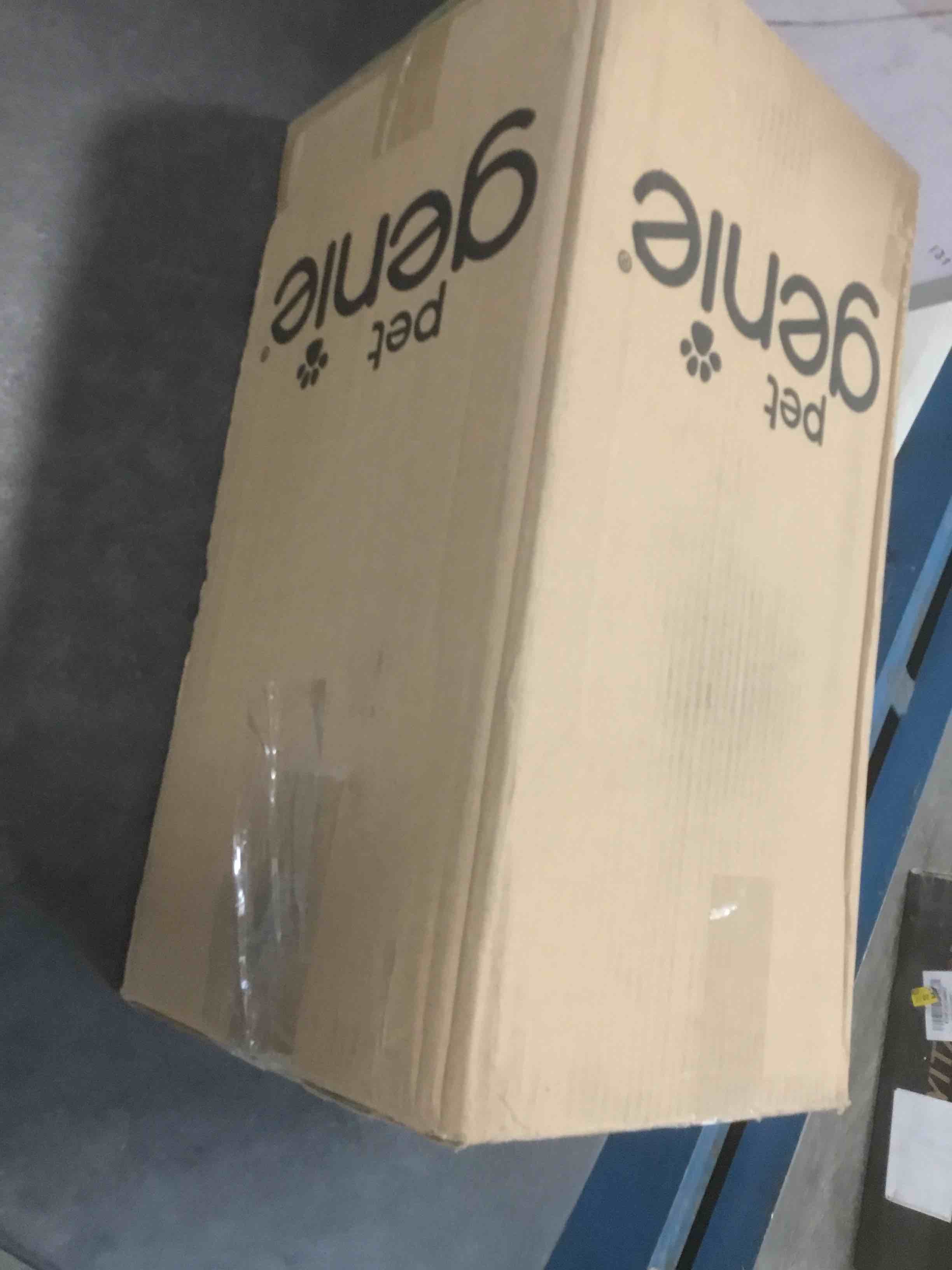 https://s3.amazonaws.com/lotting-images-prod/bidfta/BLU5742770_1713895062176.jpeg