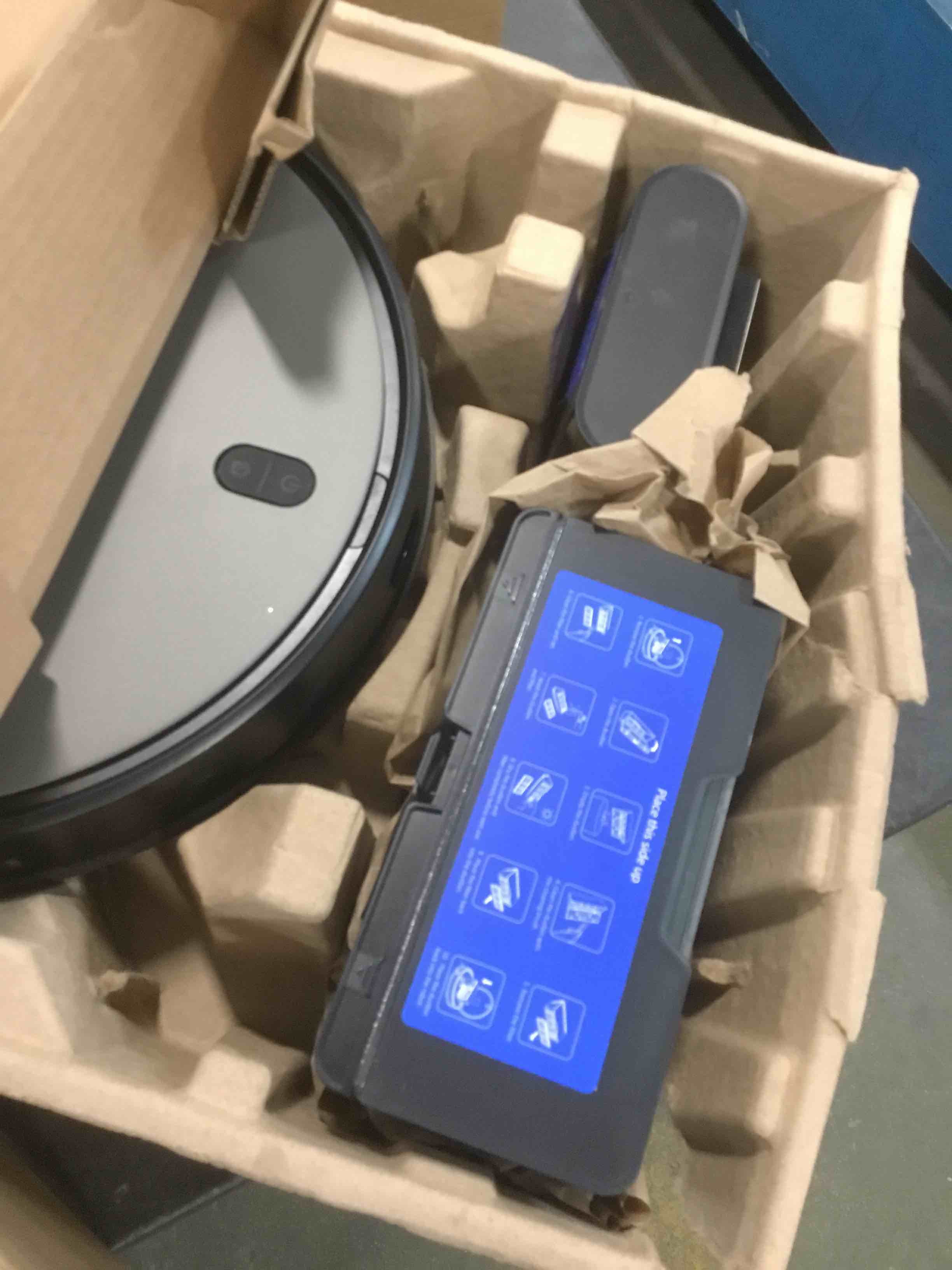https://s3.amazonaws.com/lotting-images-prod/bidfta/BLU5742785_1713896773395.jpeg
