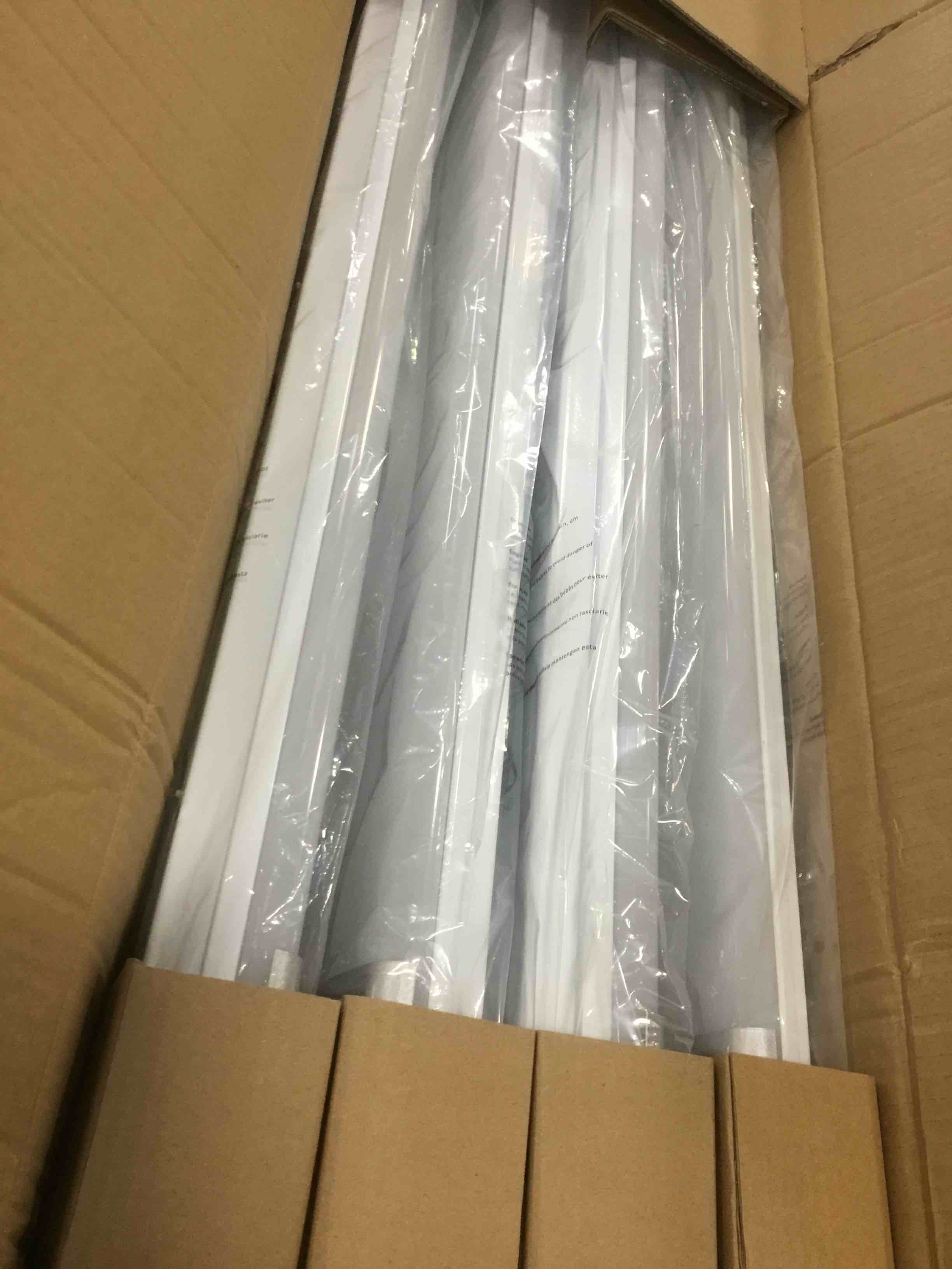 https://s3.amazonaws.com/lotting-images-prod/bidfta/BLU5743161_1714047196850.jpeg
