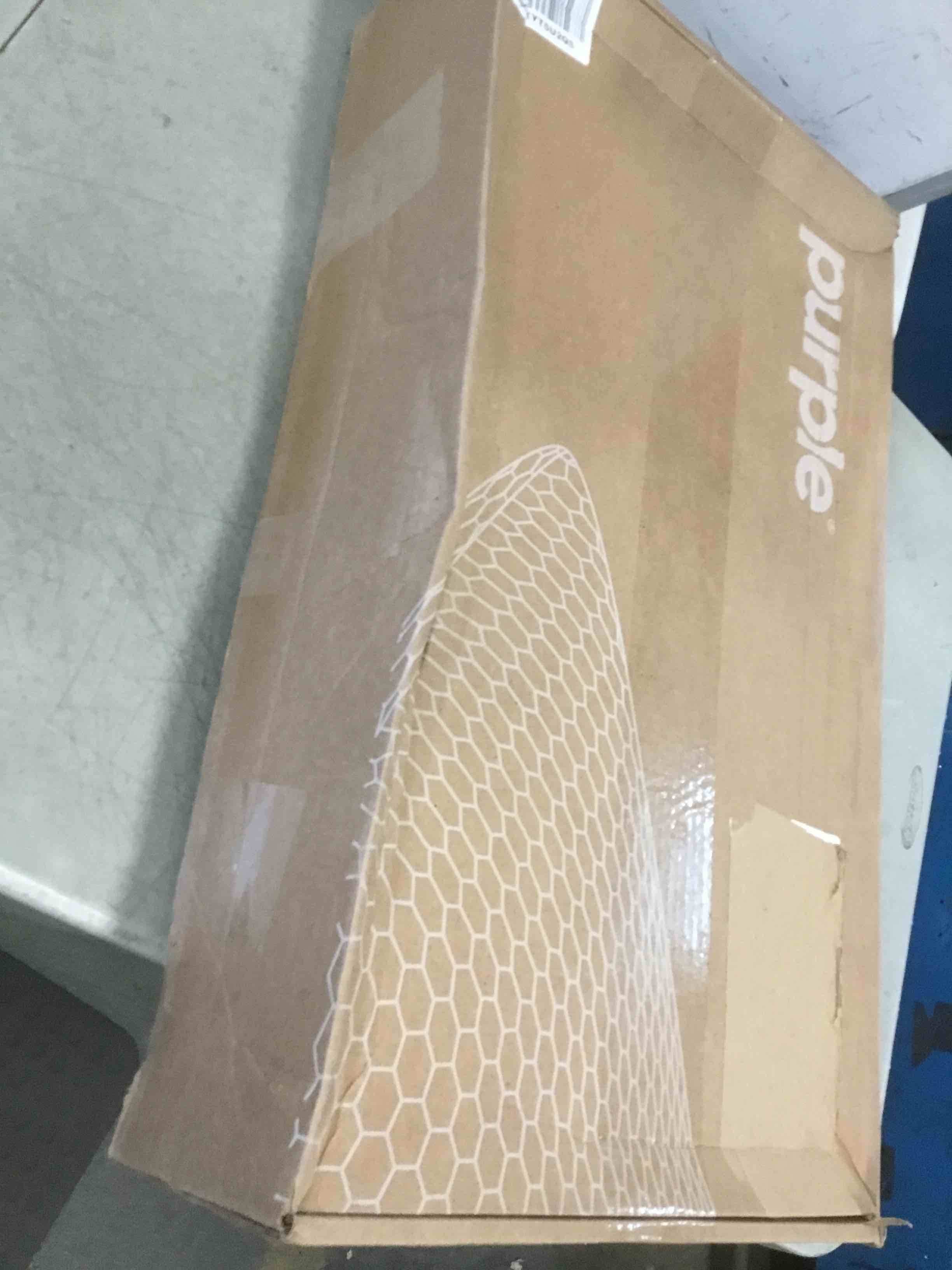 https://s3.amazonaws.com/lotting-images-prod/bidfta/BLU5743275_1714062818032.jpeg