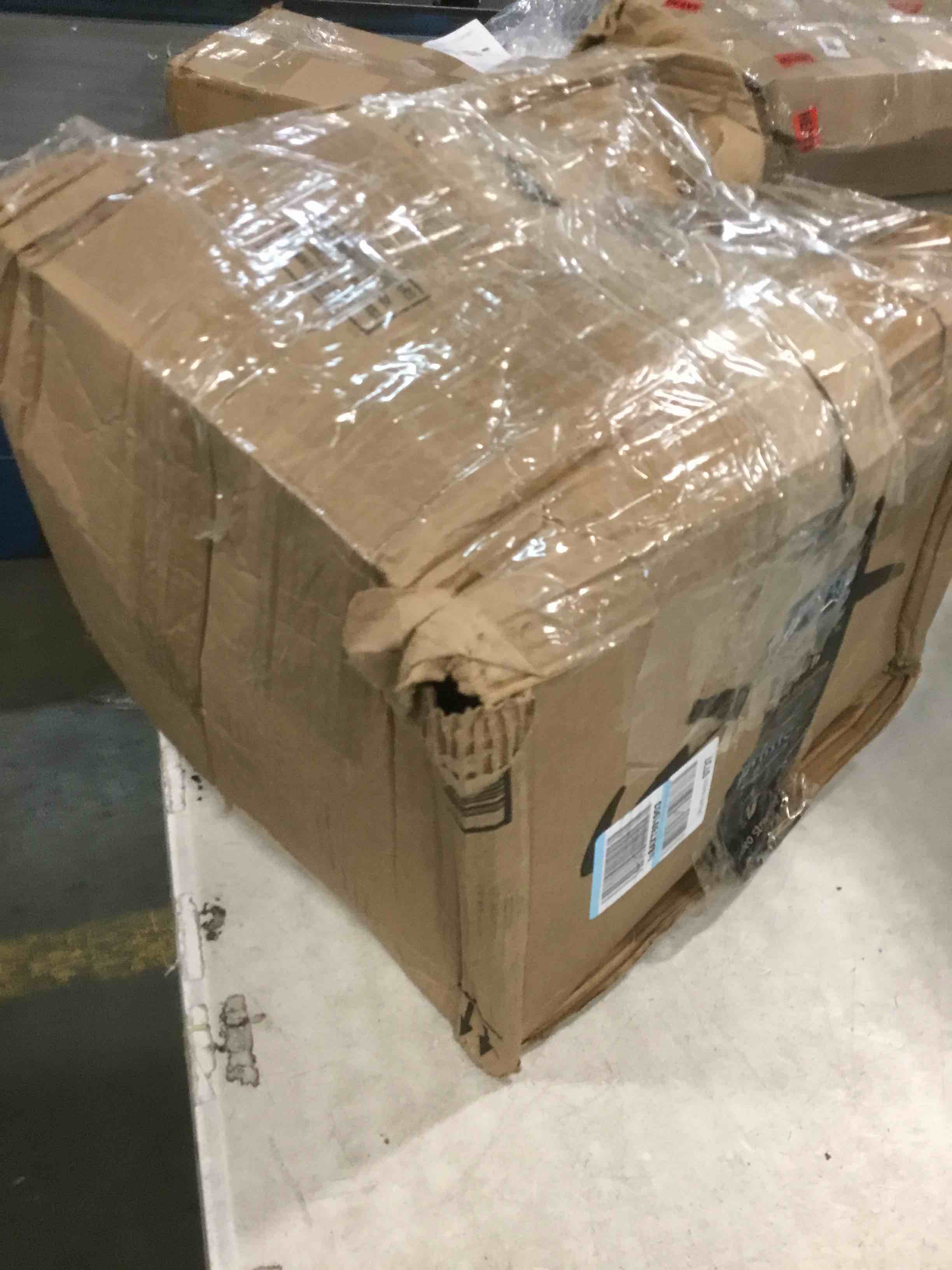 https://s3.amazonaws.com/lotting-images-prod/bidfta/BLU5743427_1714137535872.jpeg