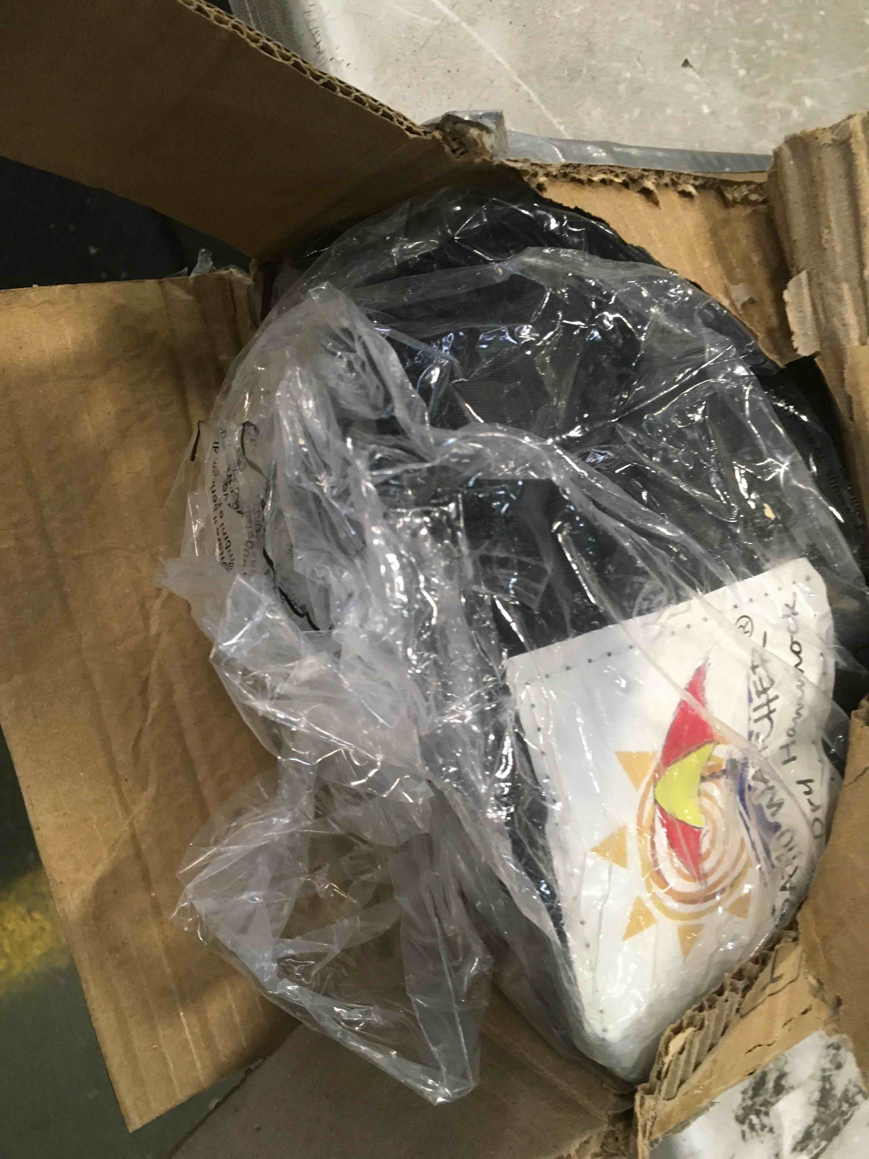 https://s3.amazonaws.com/lotting-images-prod/bidfta/BLU5743900_1714391810424.jpeg