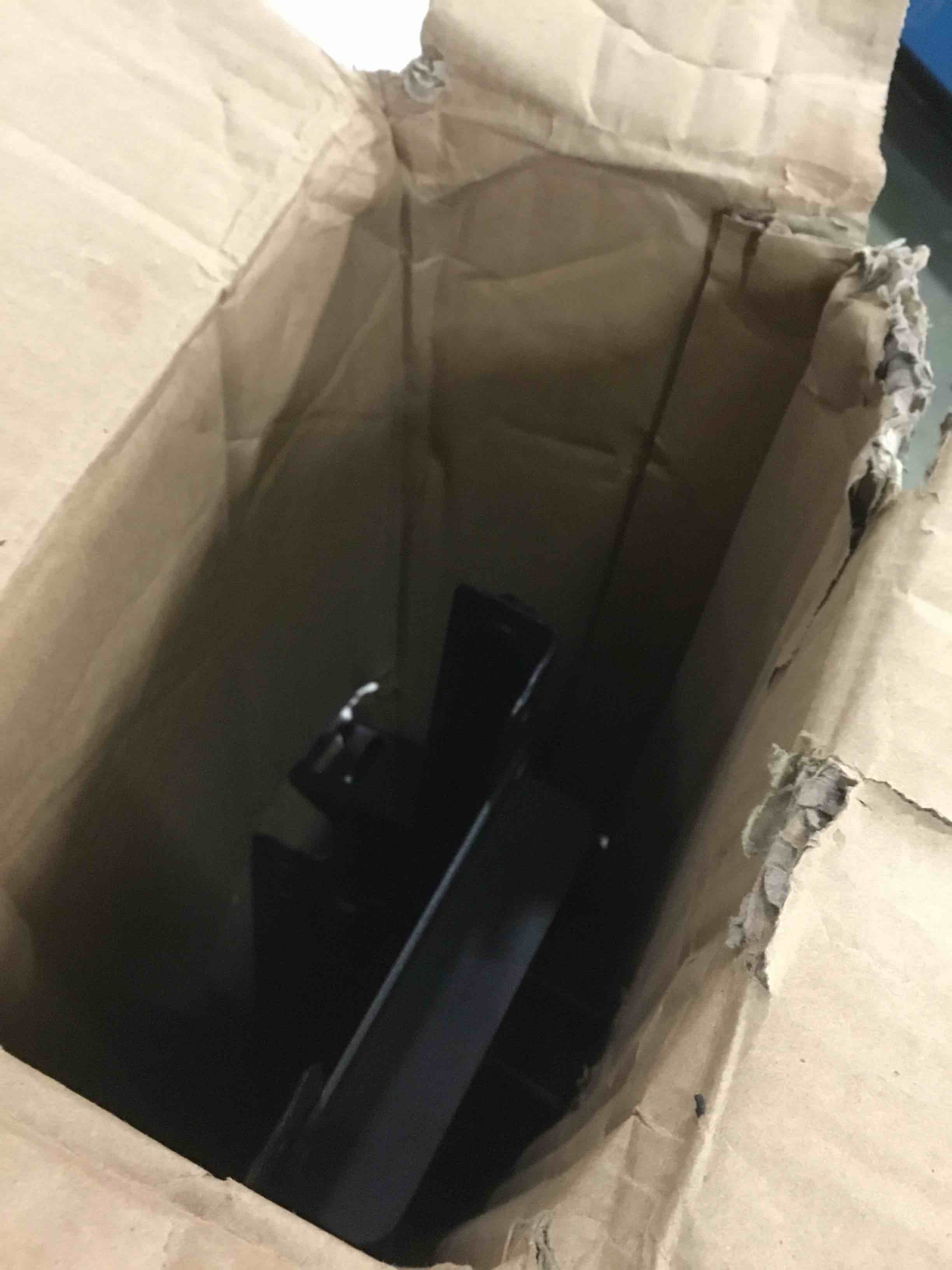 https://s3.amazonaws.com/lotting-images-prod/bidfta/BLU5744253_1706643503335.jpeg