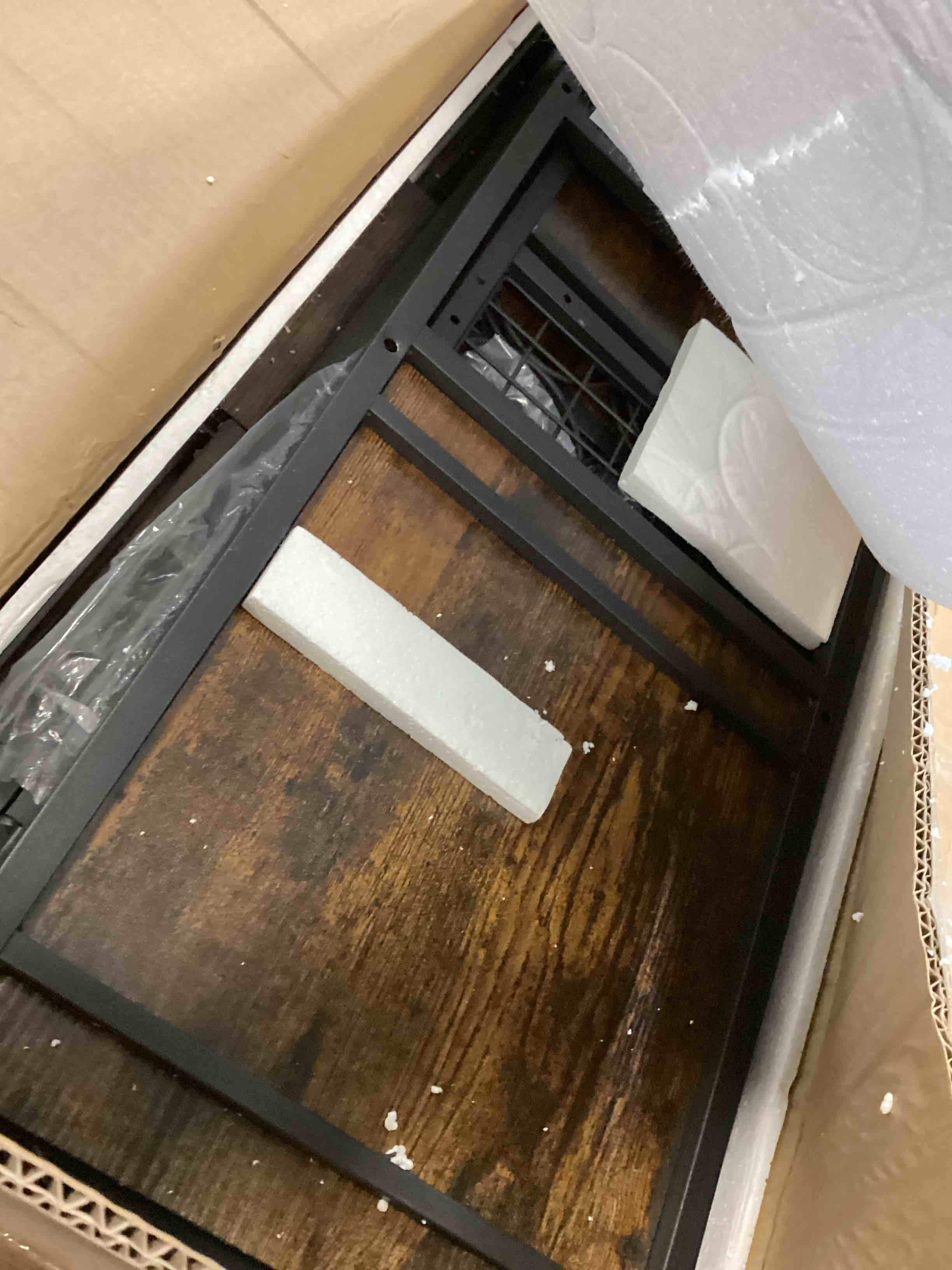 https://s3.amazonaws.com/lotting-images-prod/bidfta/BLU5744605_1706801124738.jpeg
