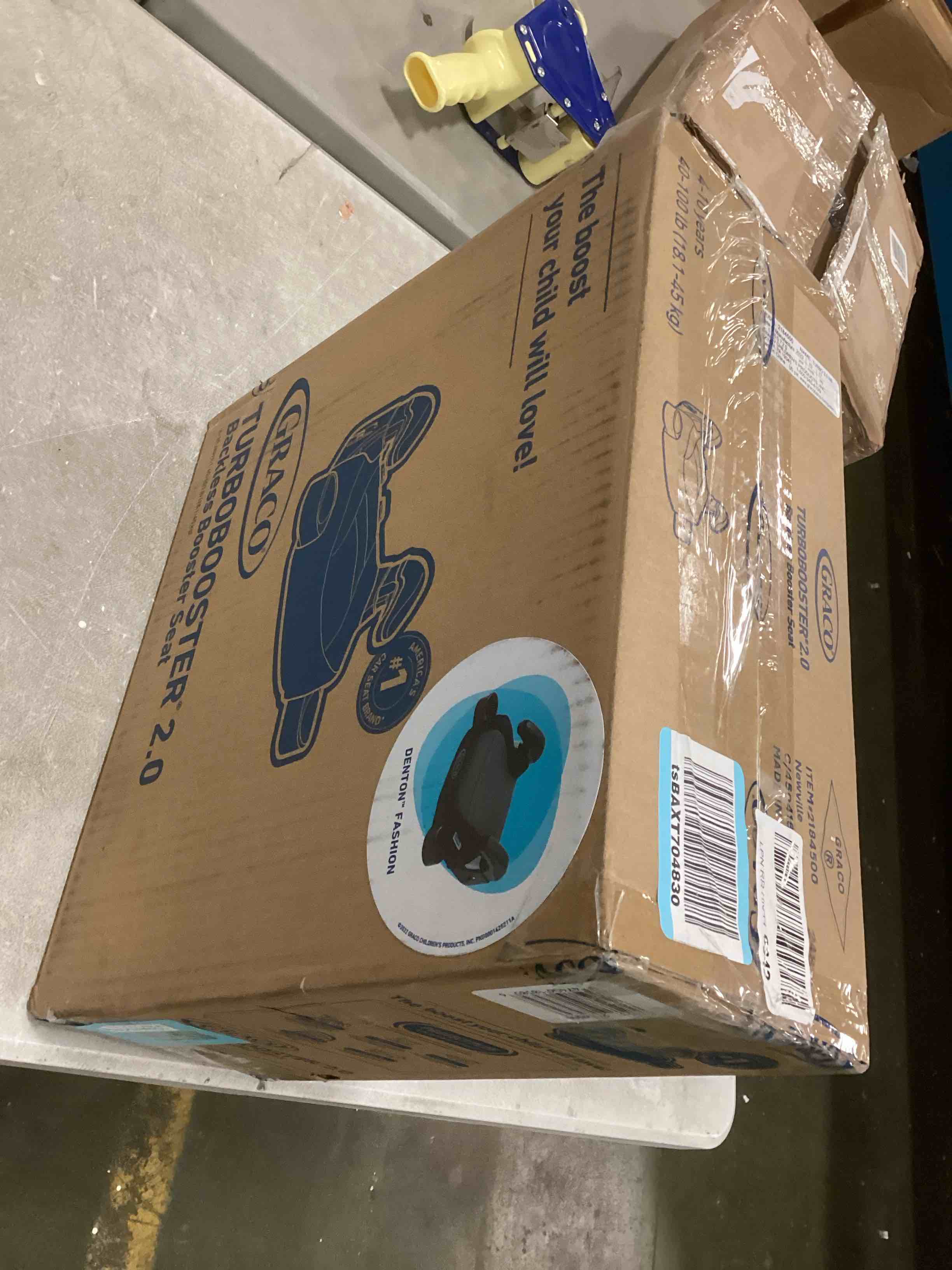 https://s3.amazonaws.com/lotting-images-prod/bidfta/BLU5744751_1706877506666.jpeg
