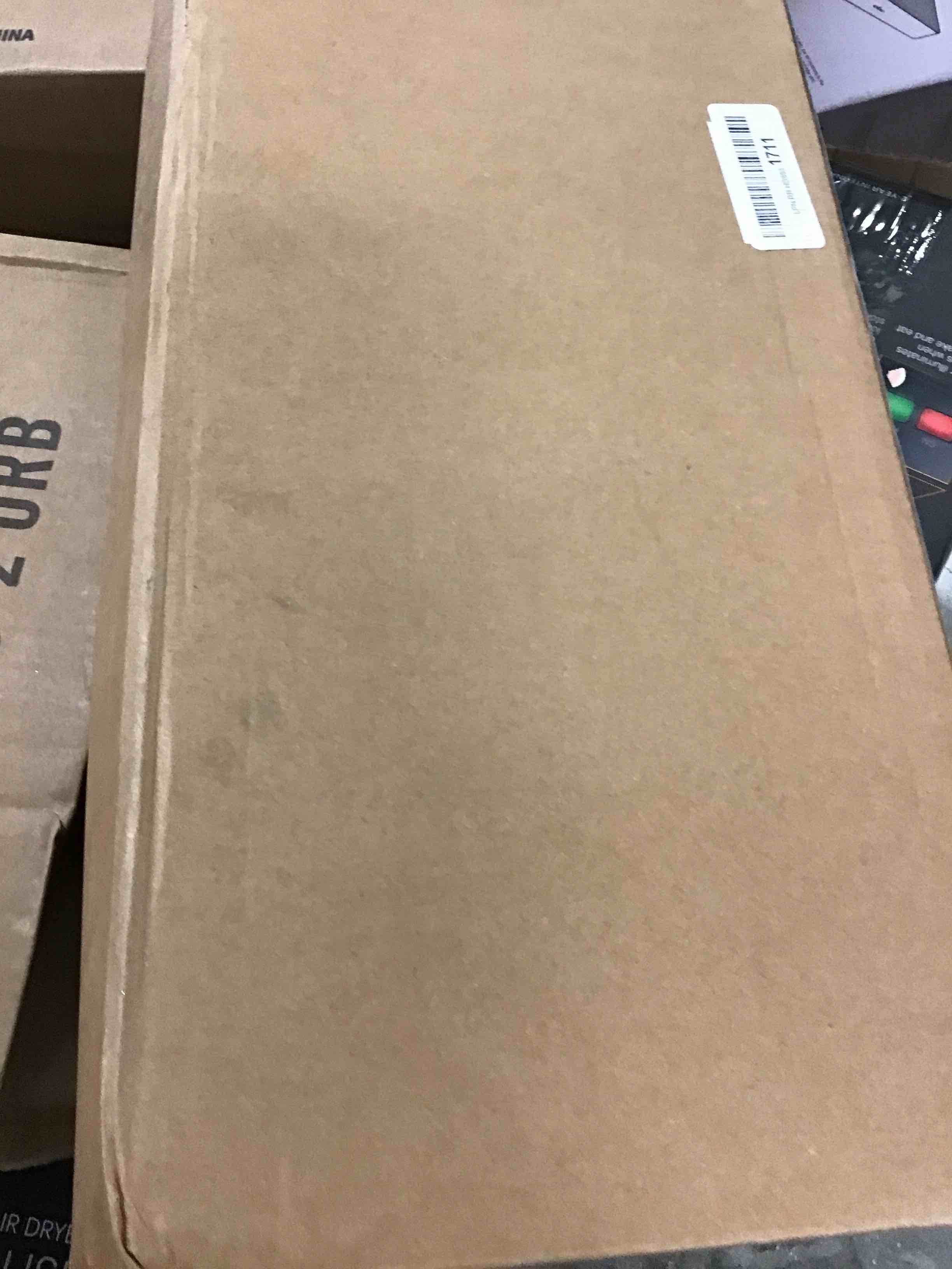https://s3.amazonaws.com/lotting-images-prod/bidfta/BLU5746553_1714760623790.jpeg