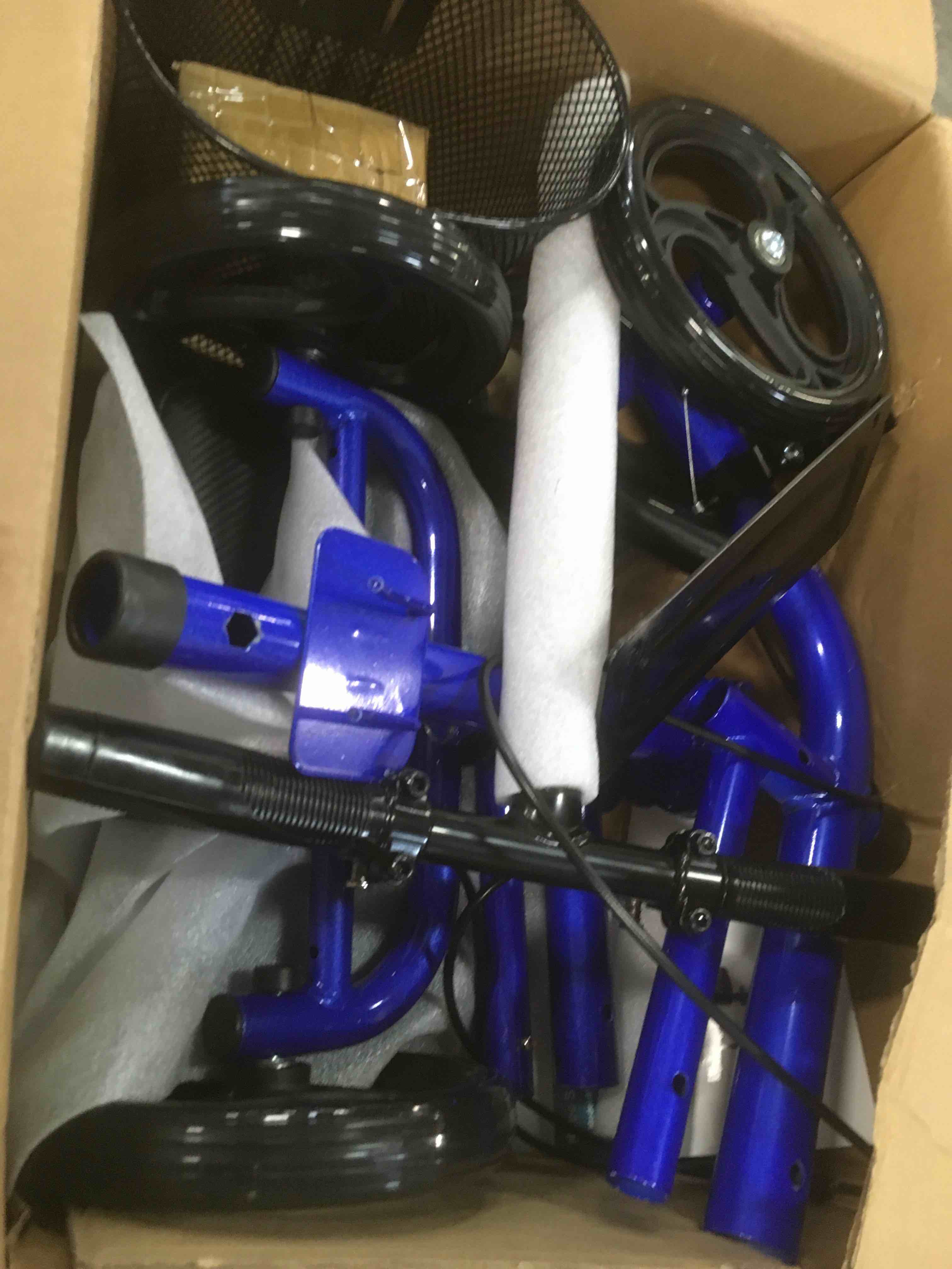 https://s3.amazonaws.com/lotting-images-prod/bidfta/BLU5747427_1706286146750.jpeg