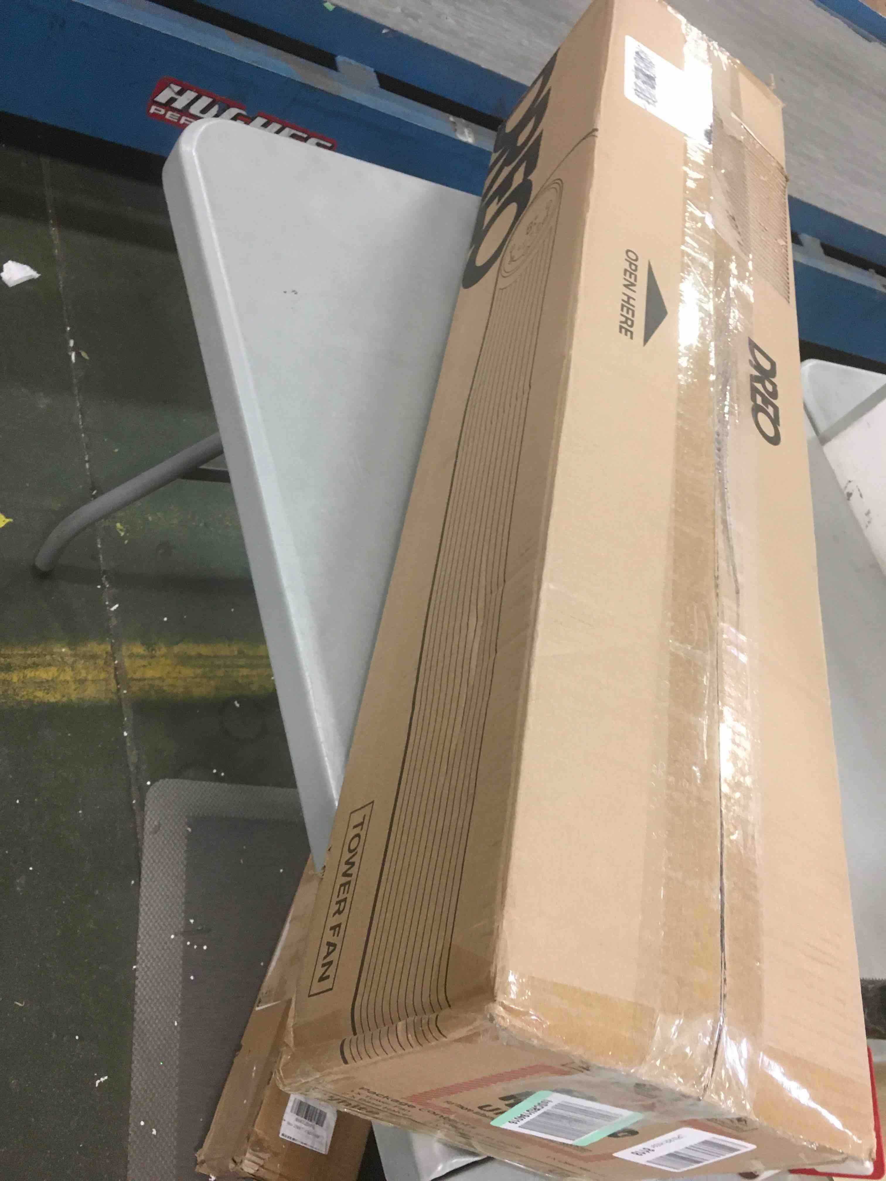 https://s3.amazonaws.com/lotting-images-prod/bidfta/BLU5747524_1706296651876.jpeg