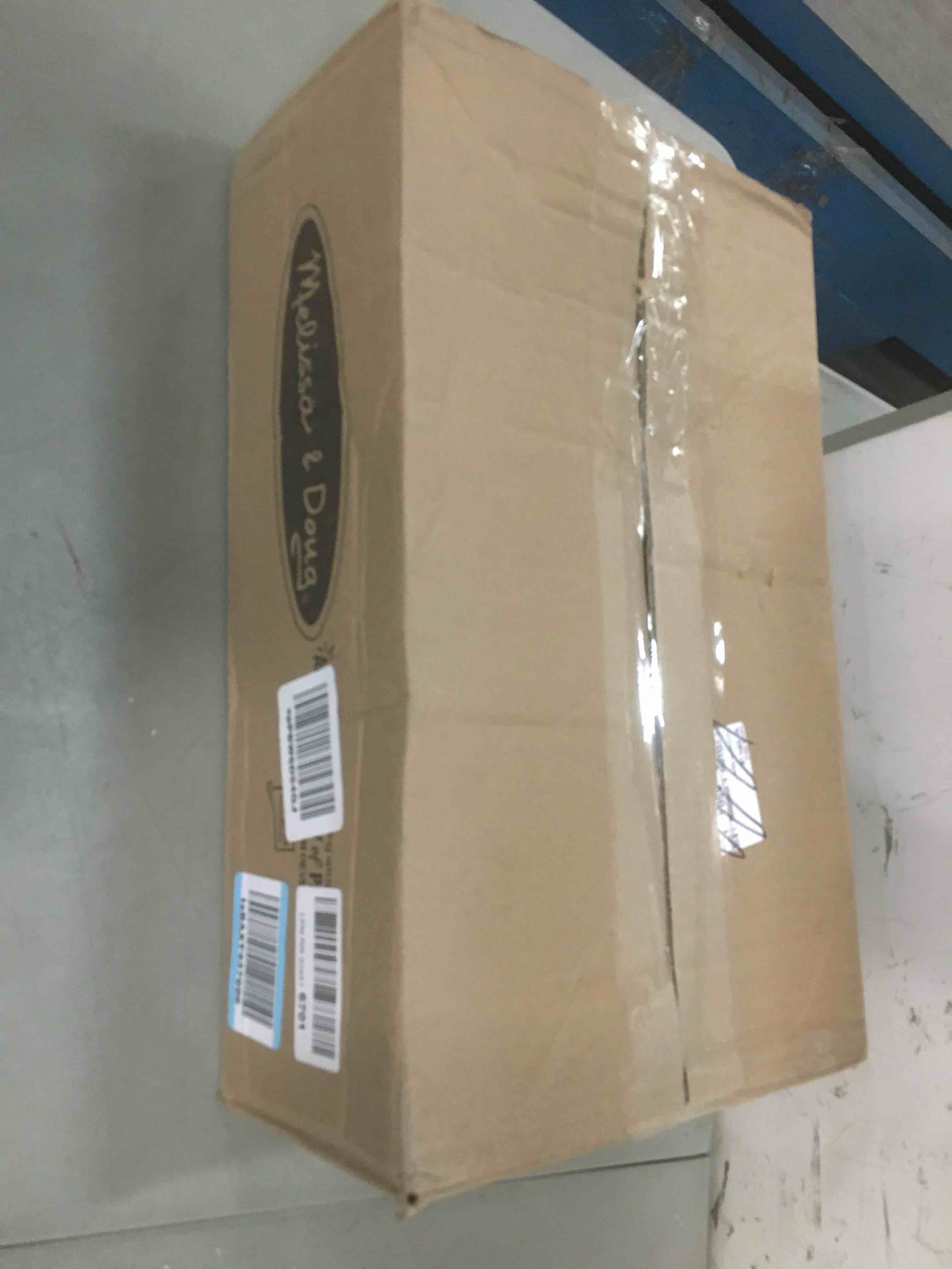 https://s3.amazonaws.com/lotting-images-prod/bidfta/BLU5747576_1706303126846.jpeg