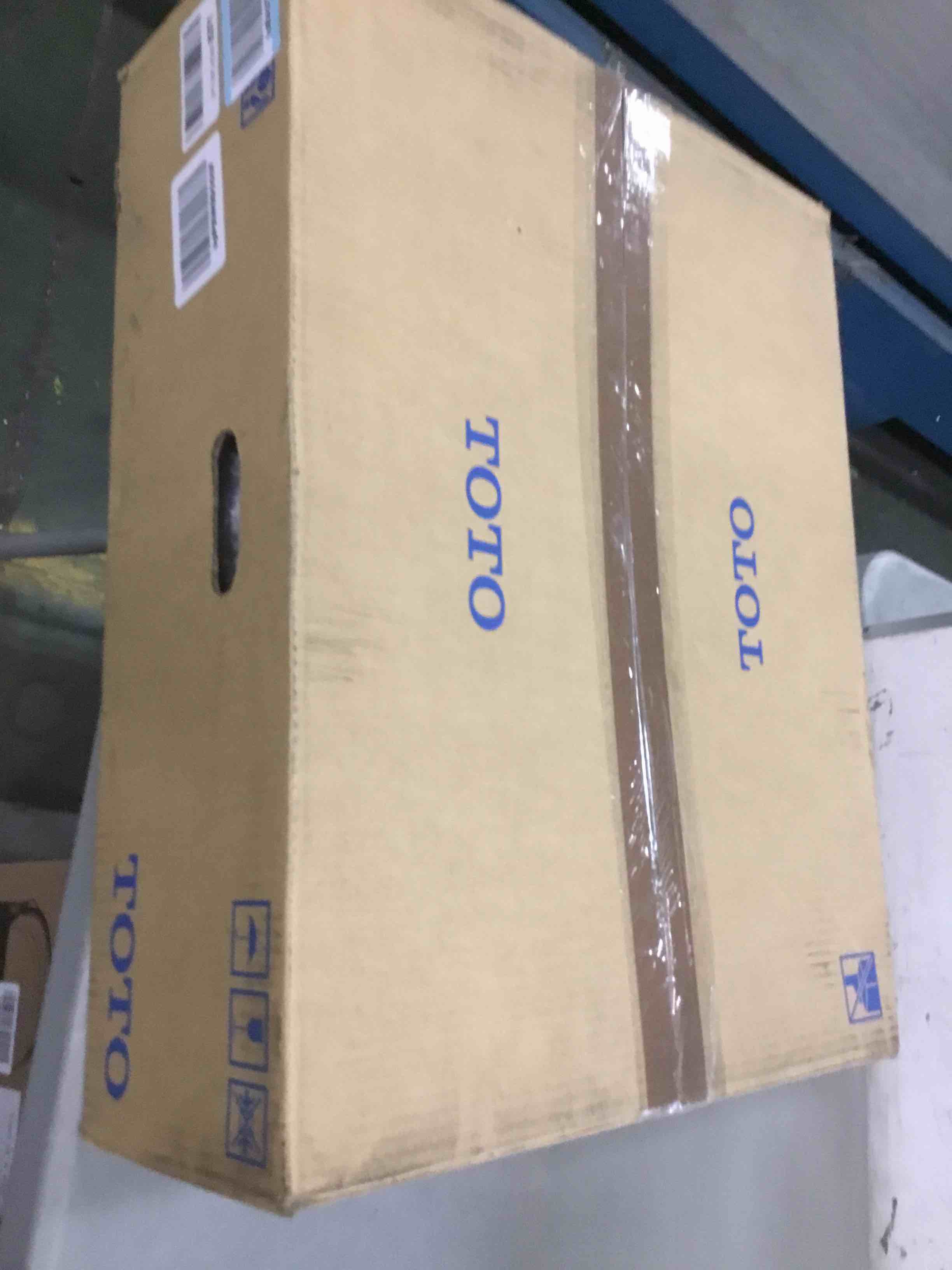 https://s3.amazonaws.com/lotting-images-prod/bidfta/BLU5747633_1706361346400.jpeg
