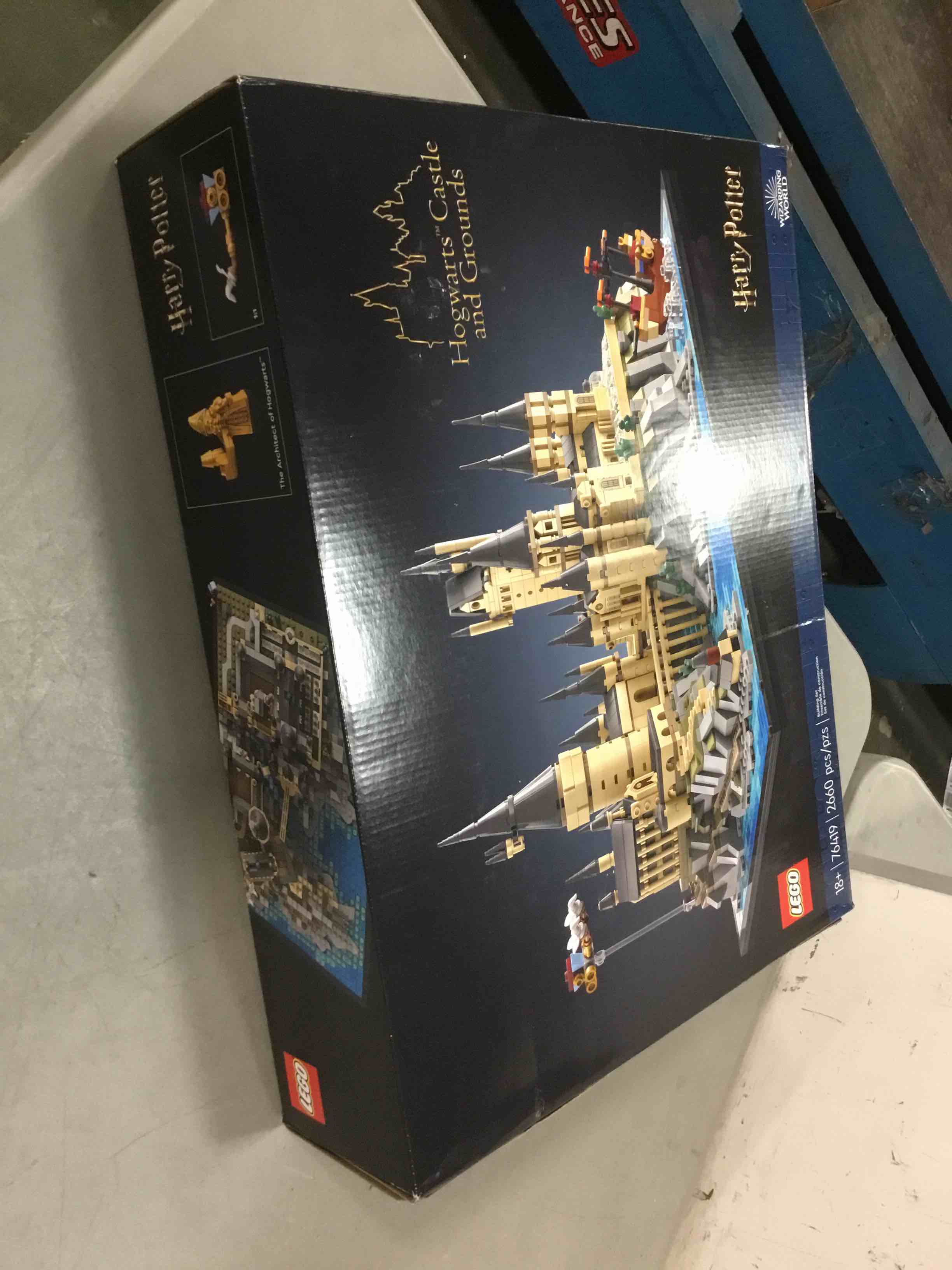 https://s3.amazonaws.com/lotting-images-prod/bidfta/BLU5747666_1706363832956.jpeg